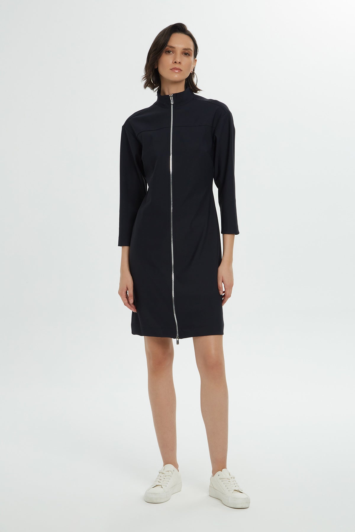 Fermuar Detaylı Uzun Kollu Kısa Elbise