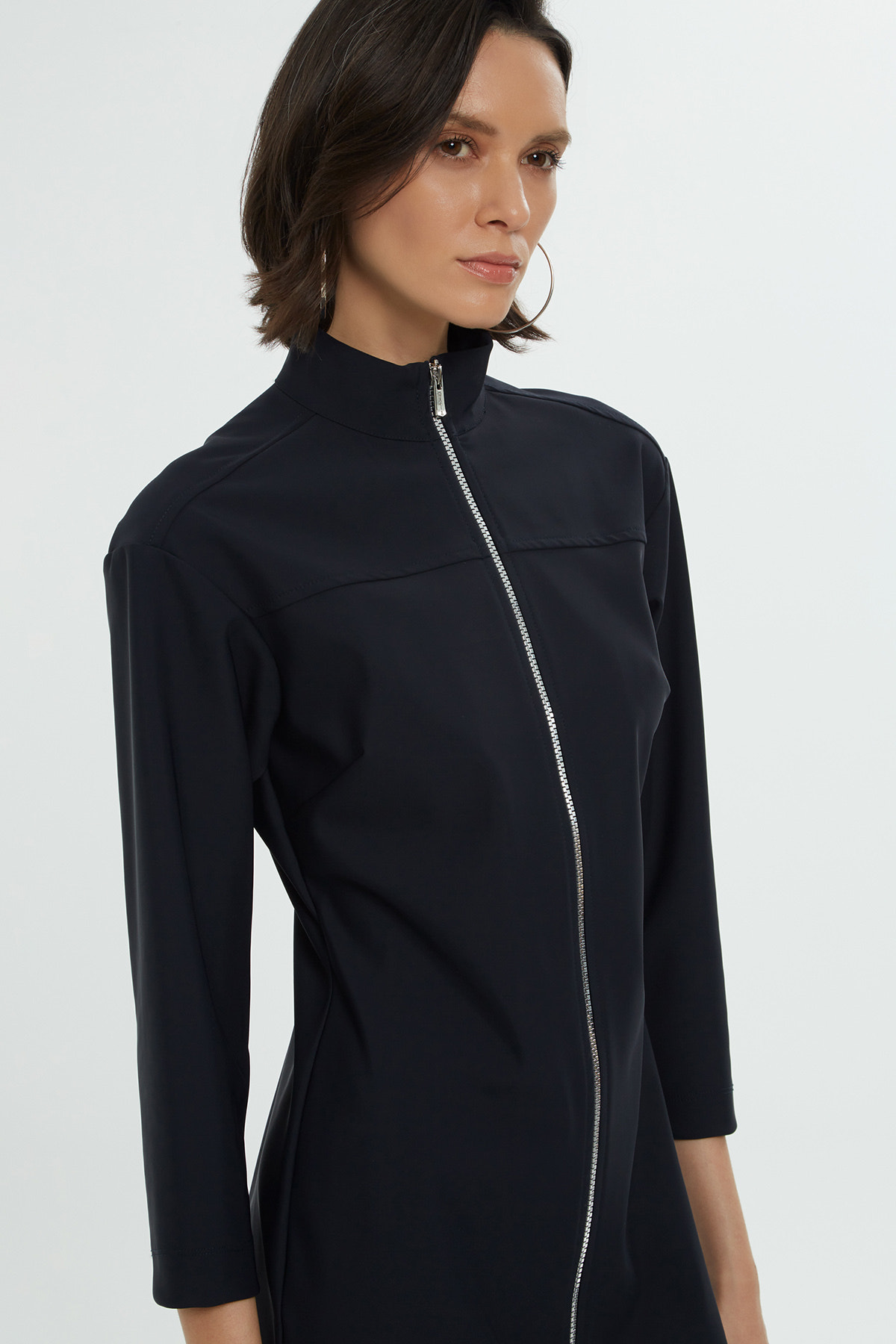 Fermuar Detaylı Uzun Kollu Kısa Elbise