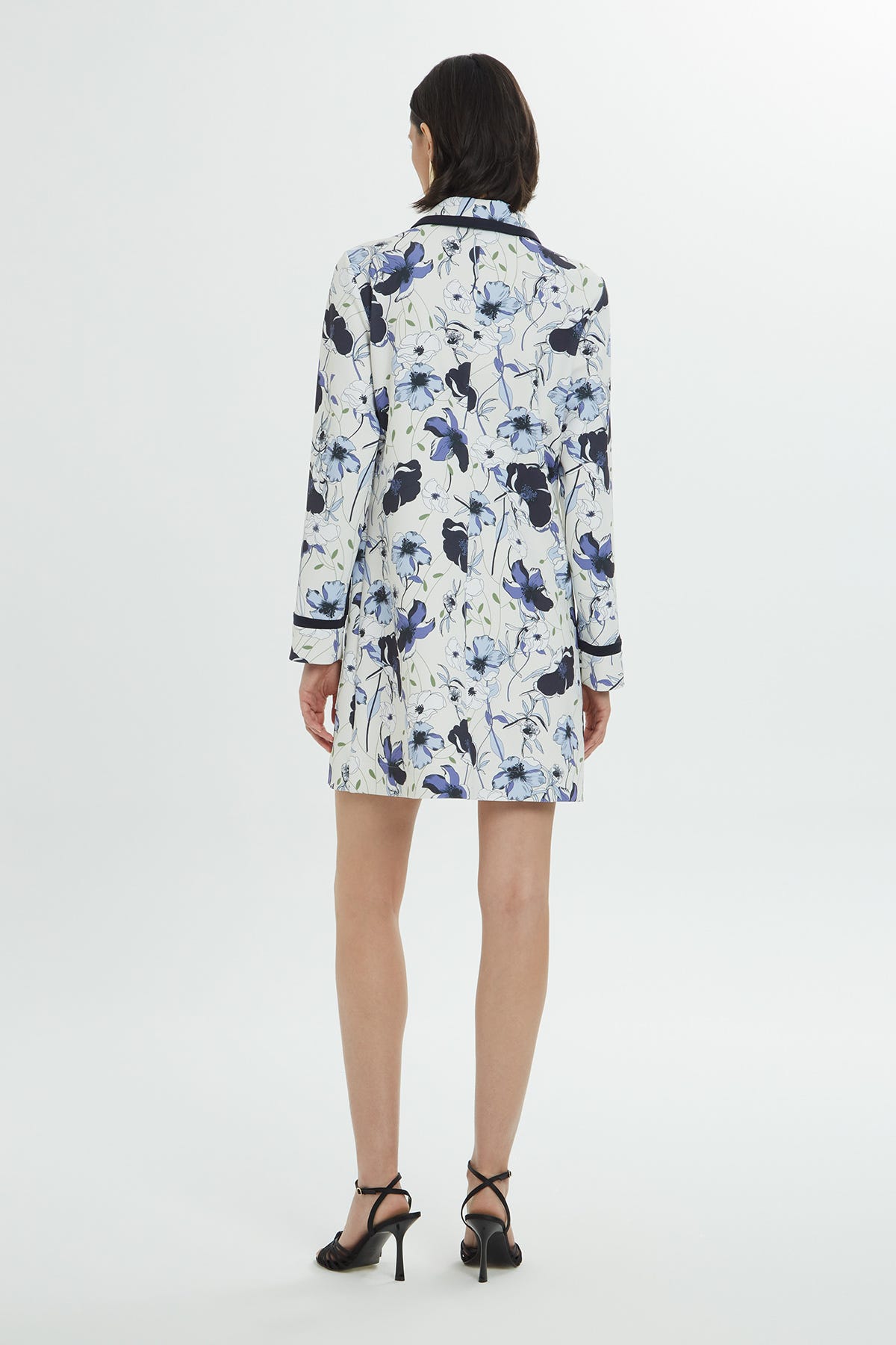 Düğme Detaylı Uzun Kollu Desenli Mini Elbise