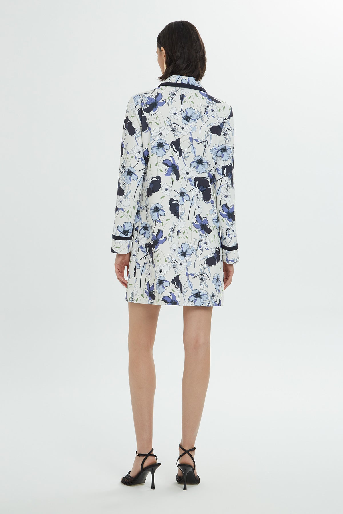 Düğme Detaylı Uzun Kollu Desenli Mini Elbise