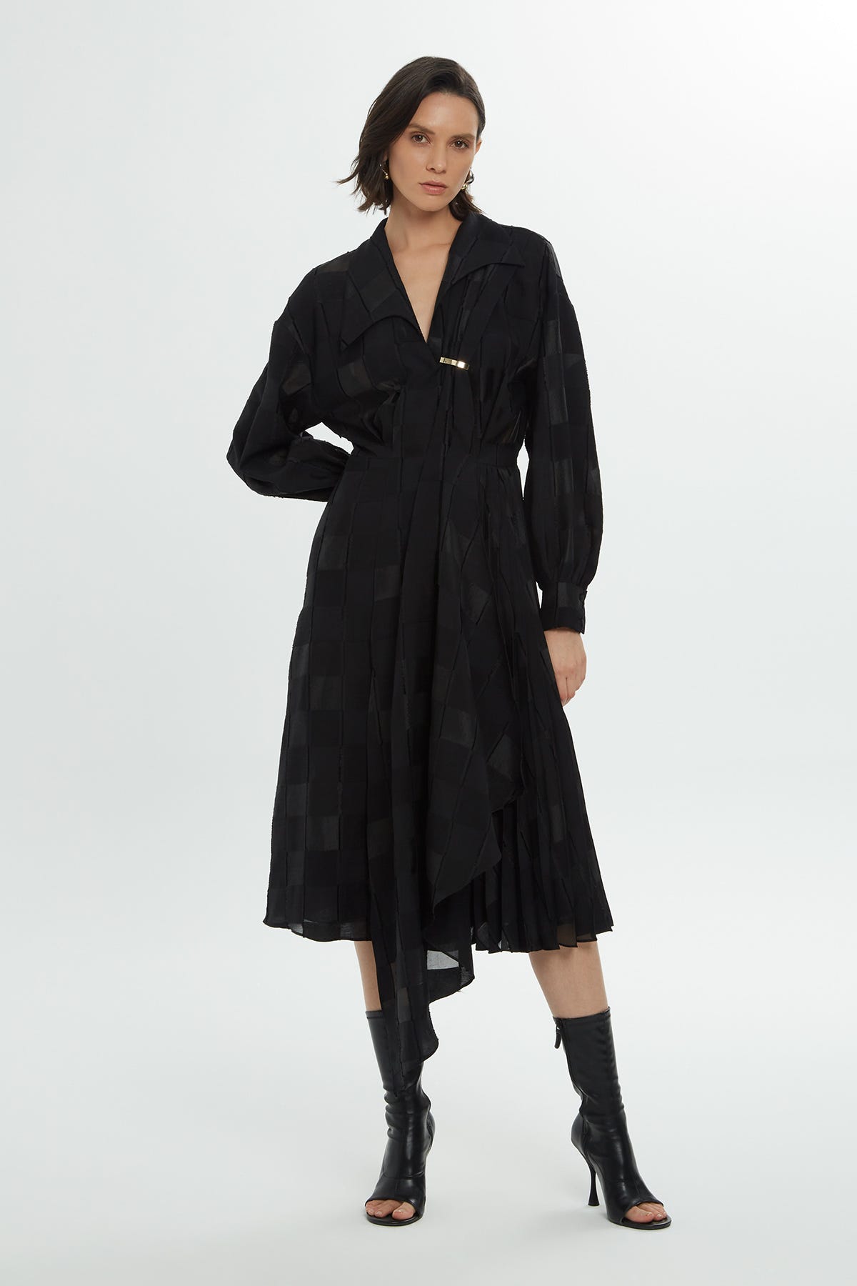 Kare Desenli Asimetrik Kesim Midi Elbise