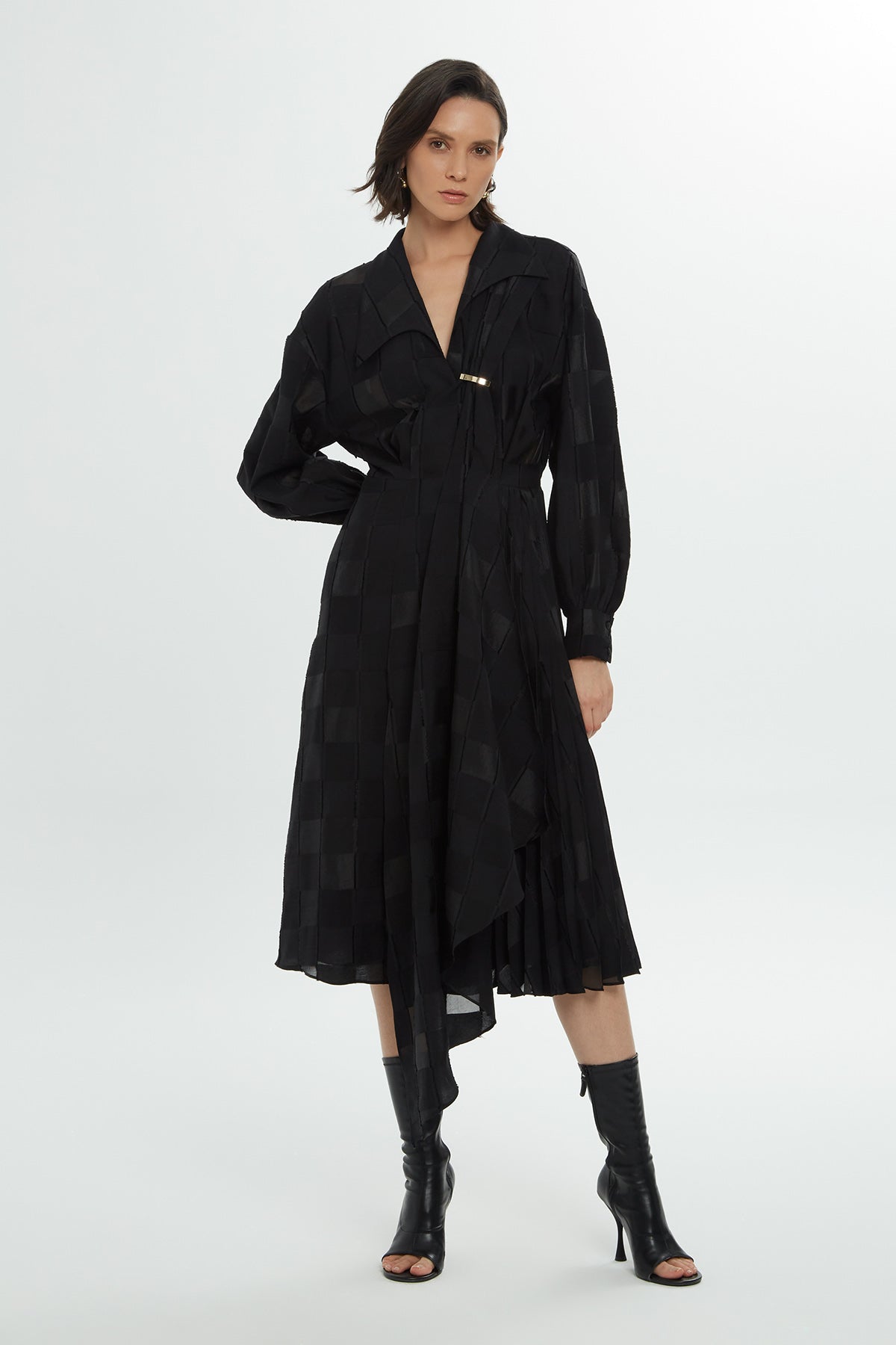 Kare Desenli Asimetrik Kesim Midi Elbise