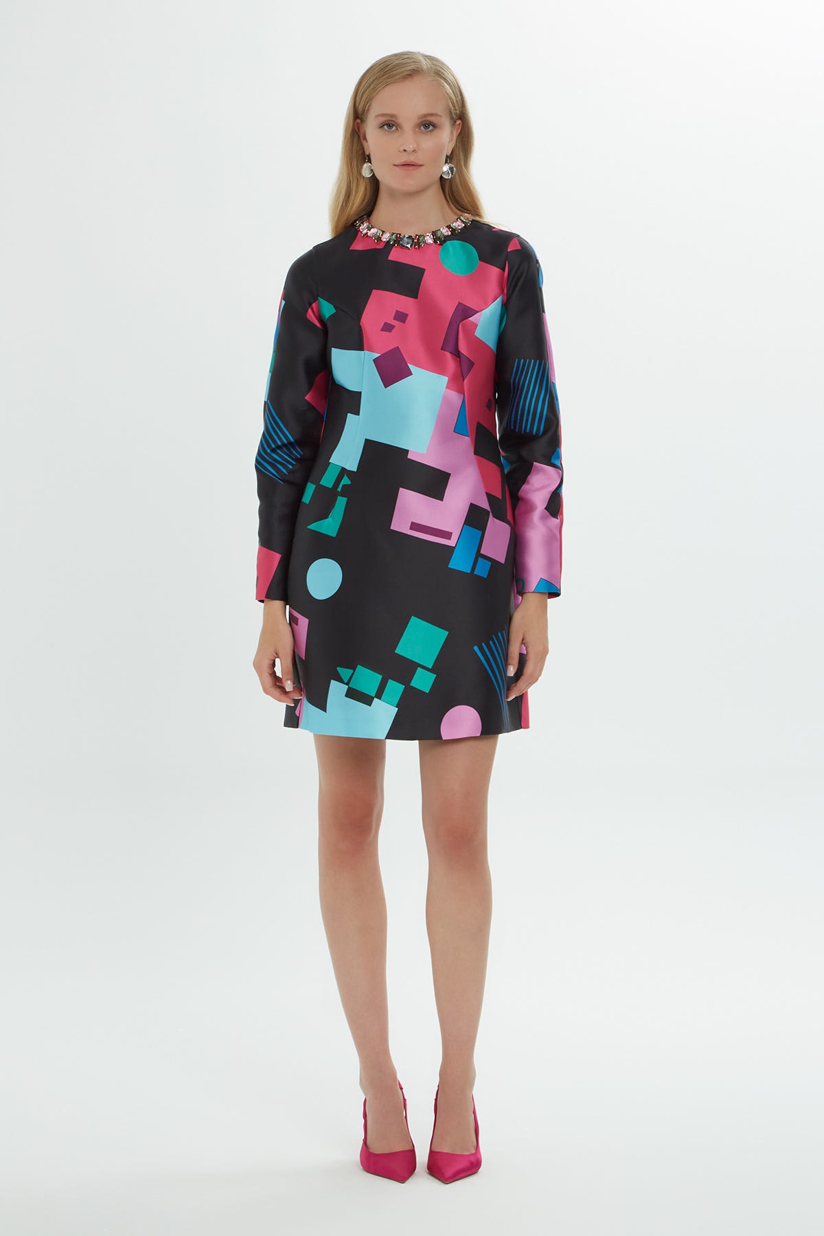 Yakası Detaylı Desenli Ve Uzun Kollu Mini Elbise