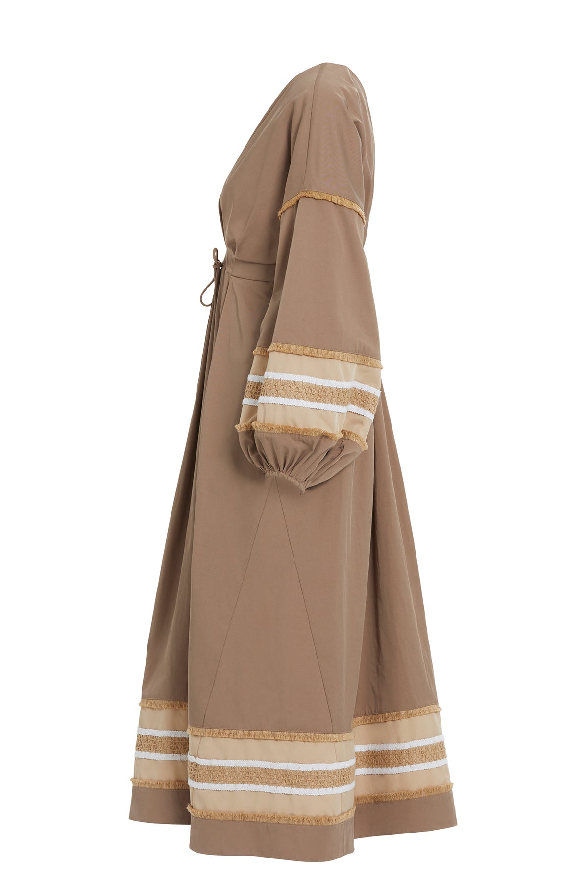 Beli Bağcıklı Kolları Büzgülü Kahve Midi Boy Elbise