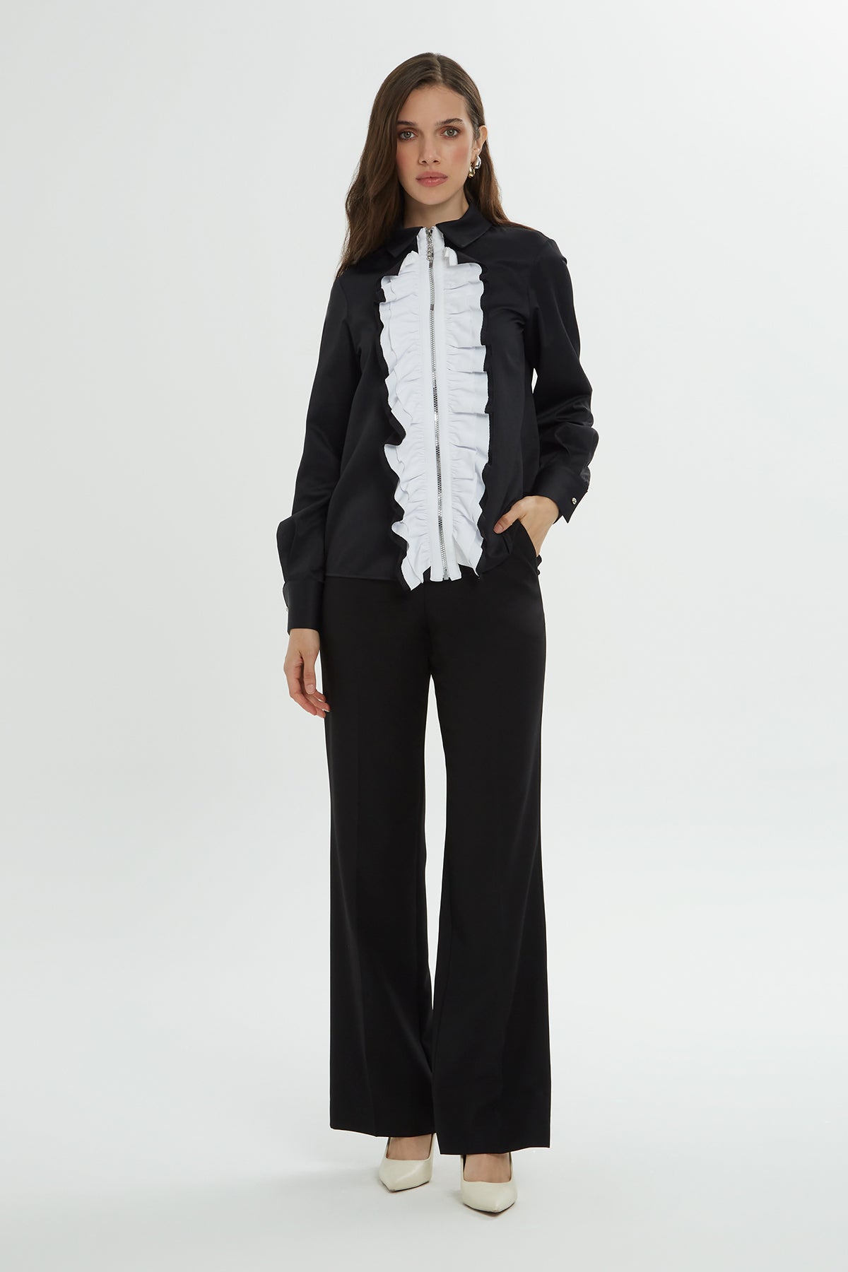 Yakası Fırfır Detaylı Fermuarlı Düz Poplin Gömlek