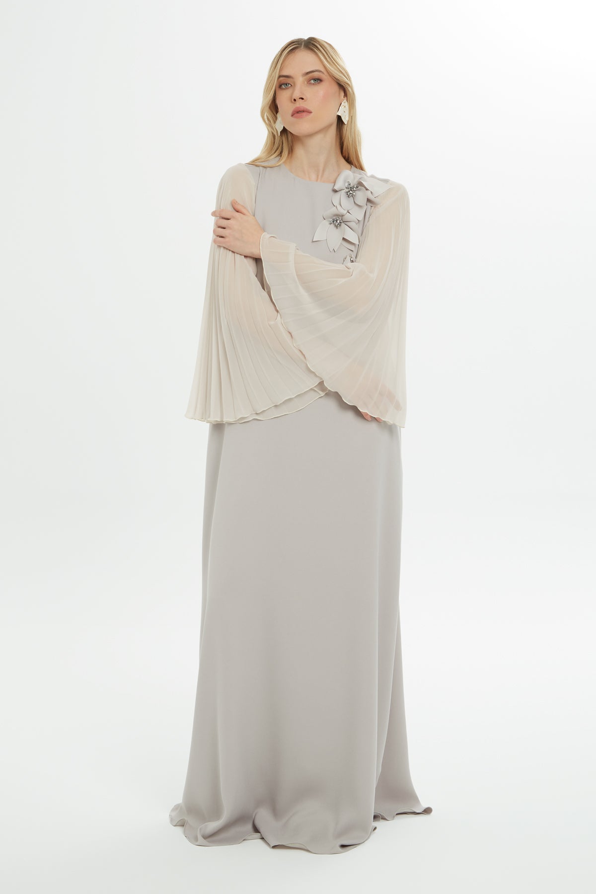 Çiçek Detaylı Uzun Elbise