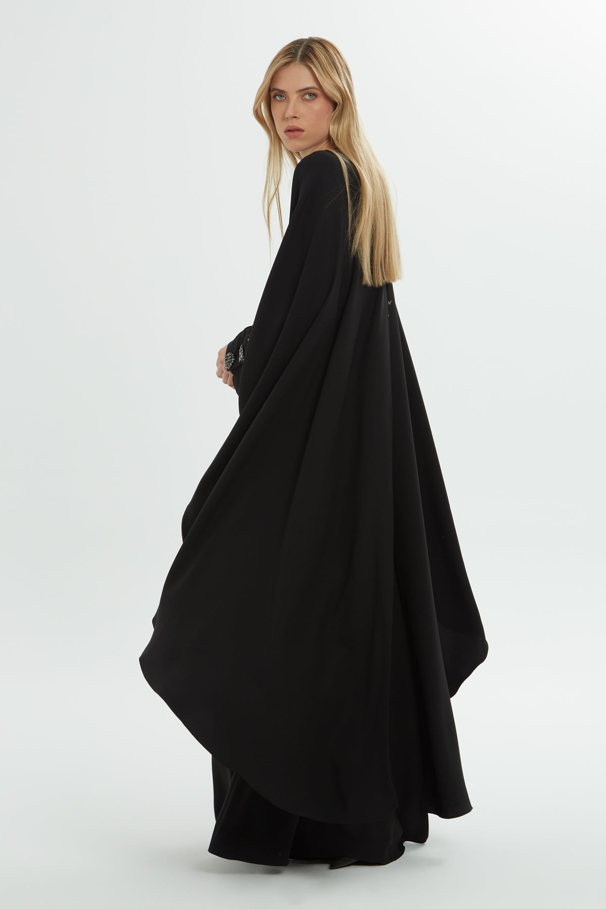 Taş İşlemeli Pelerin Detaylı Uzun Siyah Elbise