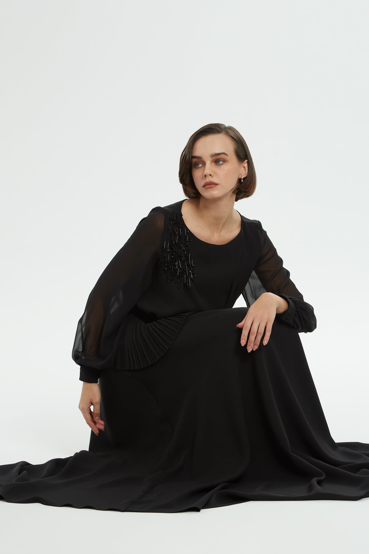 Boncuk İşlemeli Uzun Elbise