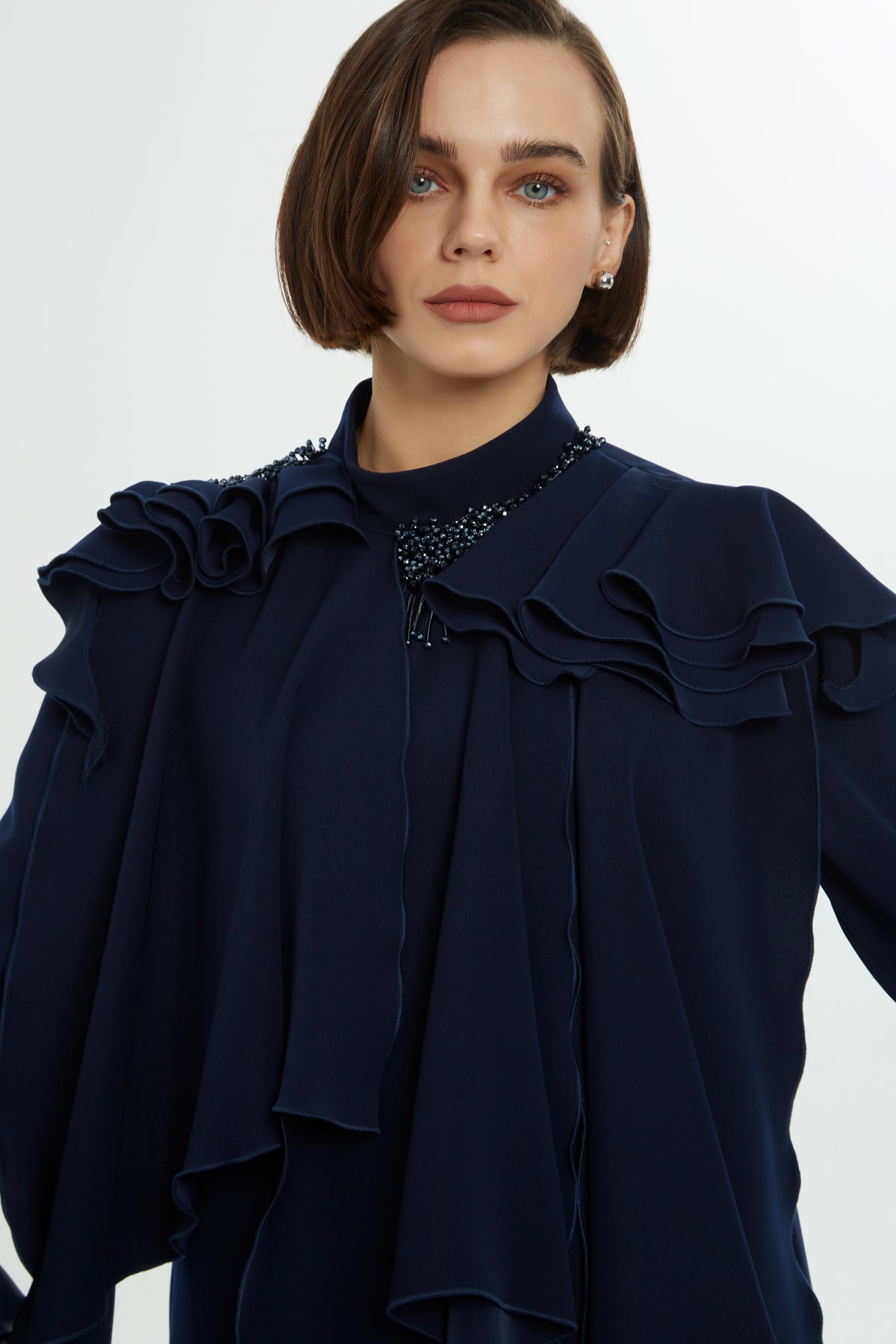 Boncuklu Volan Detaylı Uzun Elbise