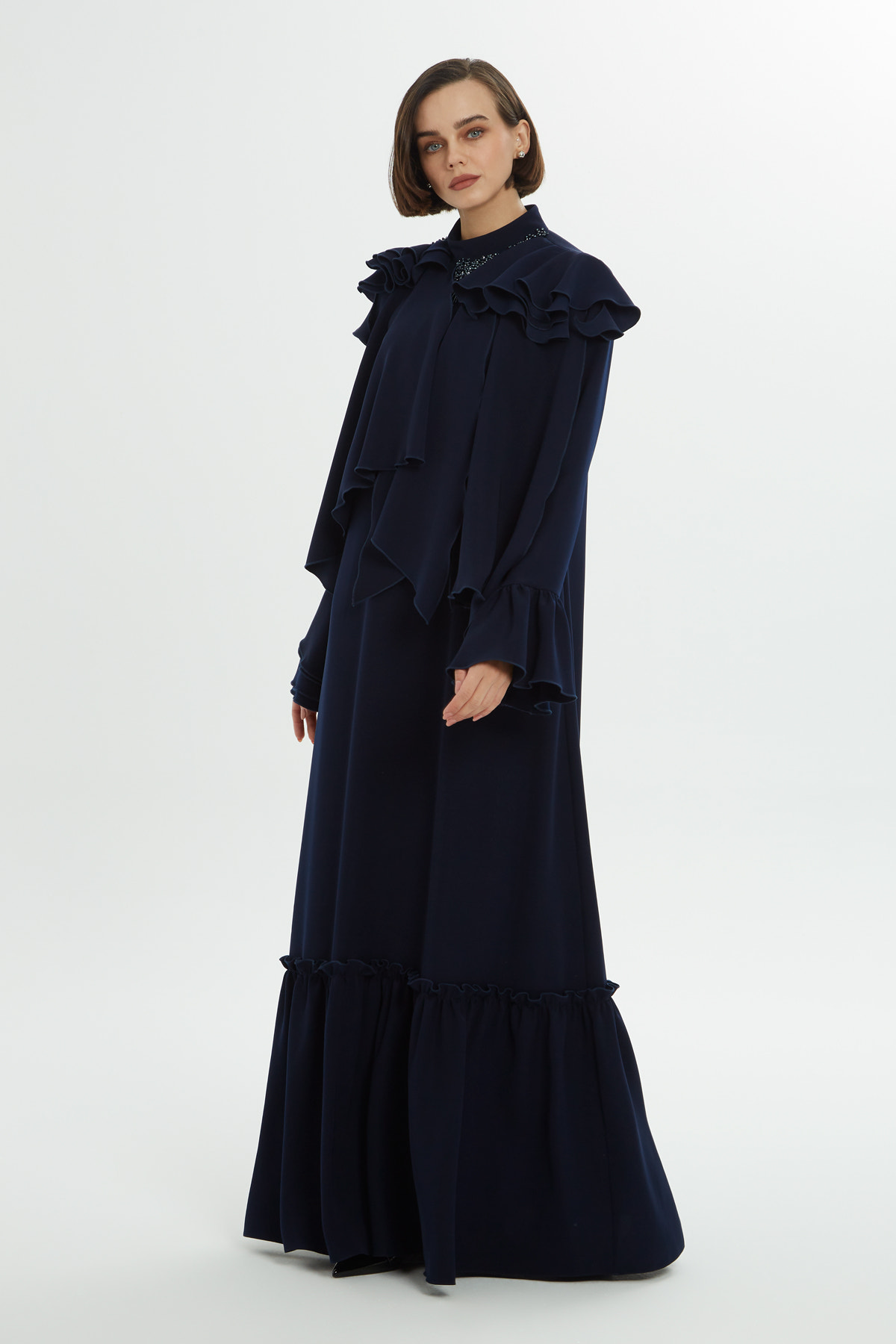 Boncuklu Volan Detaylı Uzun Elbise