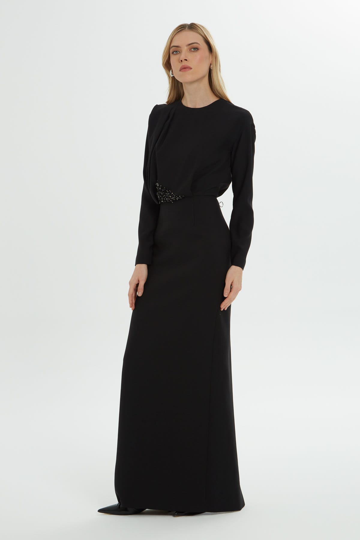 Pili Katlamalı Uzun Elbise