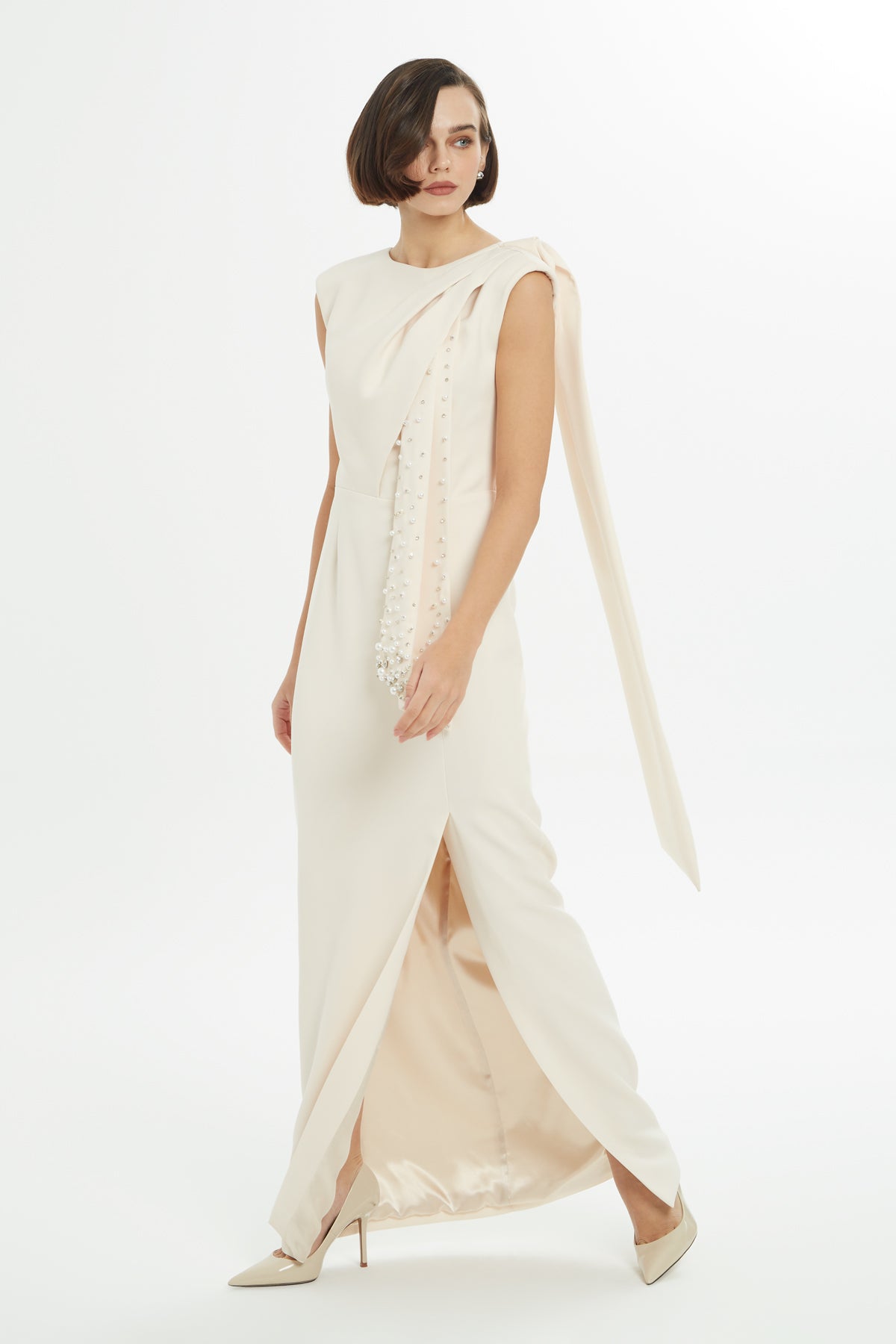 Yan Yırtmaçlı İşlemeli Uzun Elbise