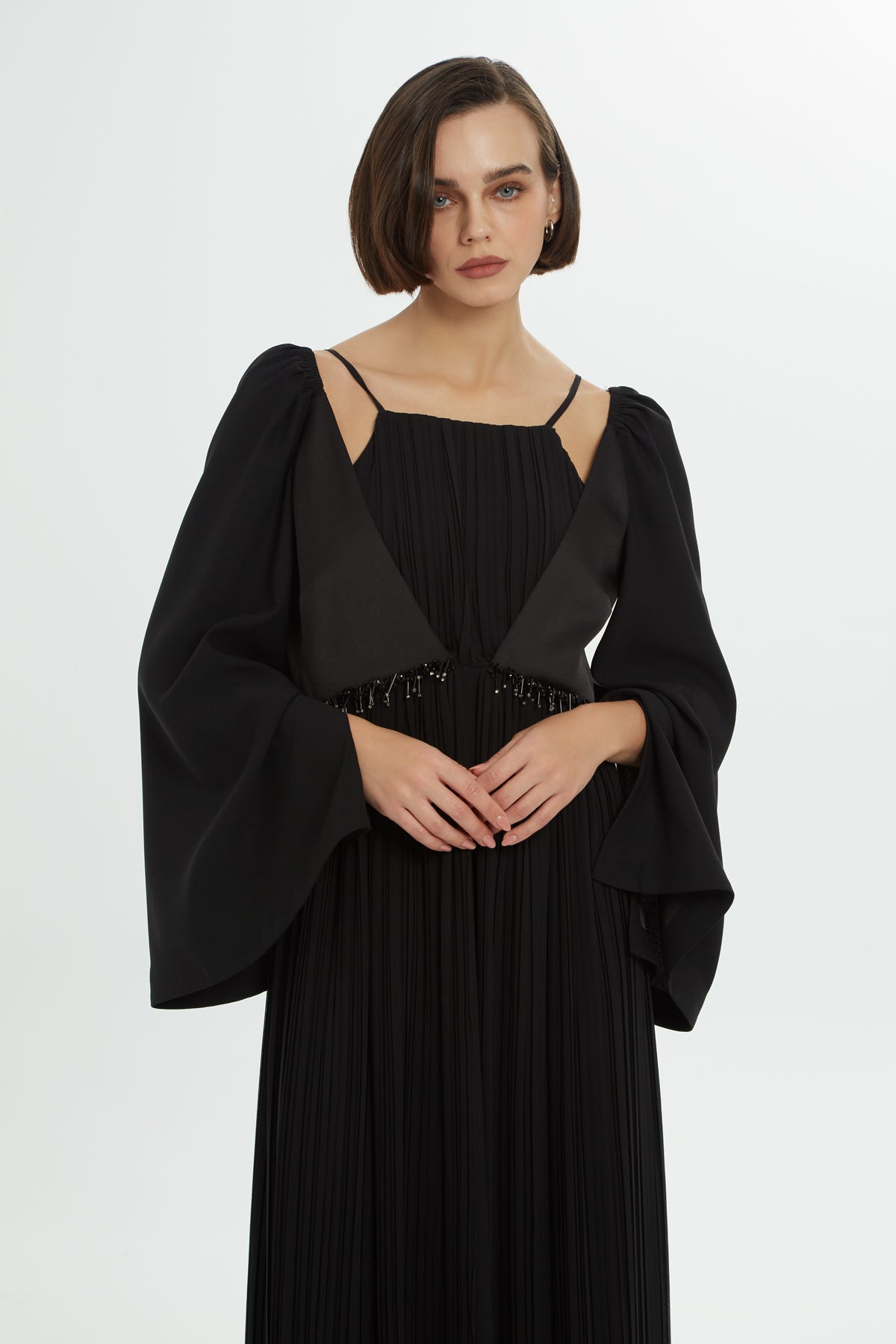 Piliseli Boncuk İşlemeli Uzun Elbise