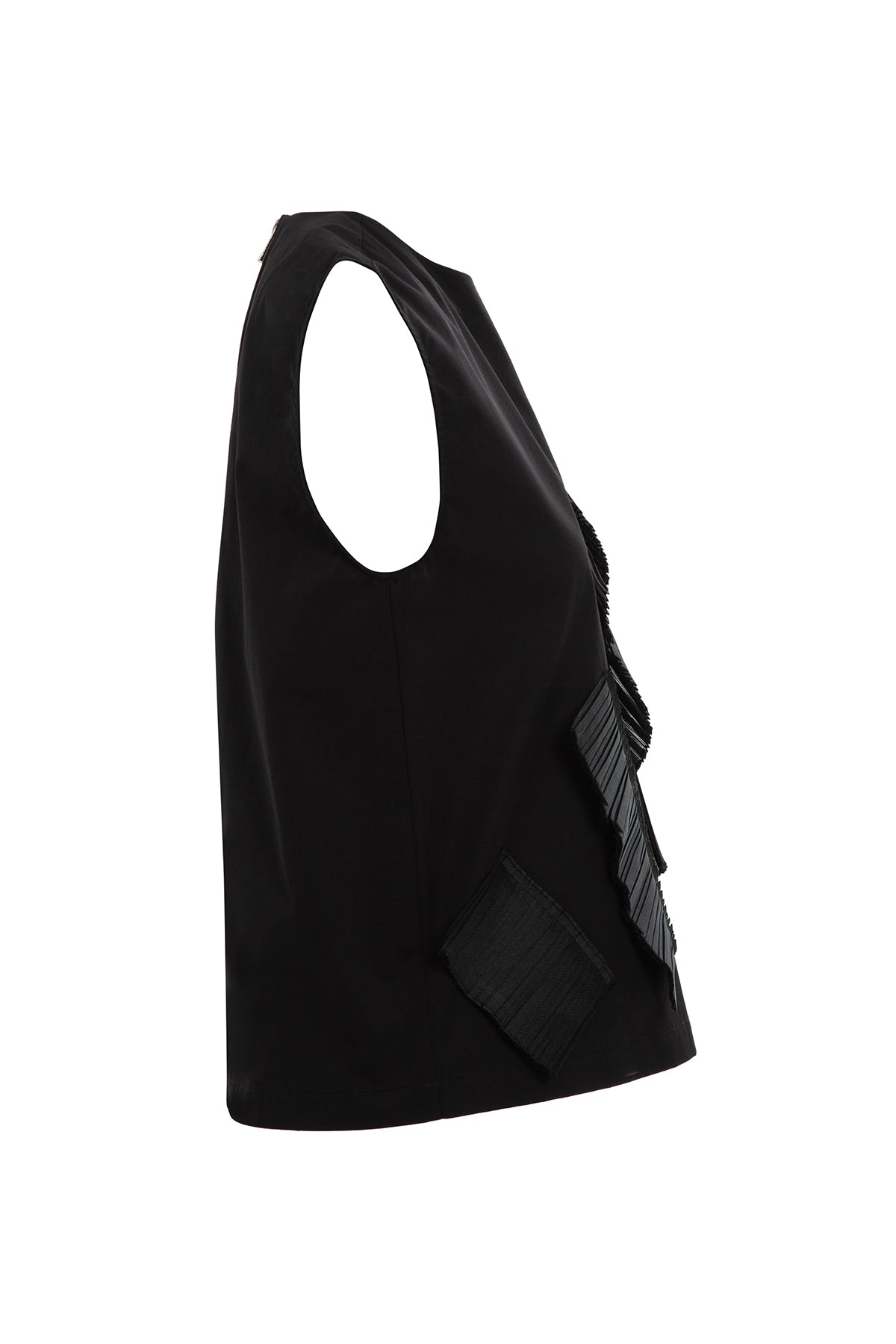 Plise Parça Detaylı Sıfır Kollu Bluz