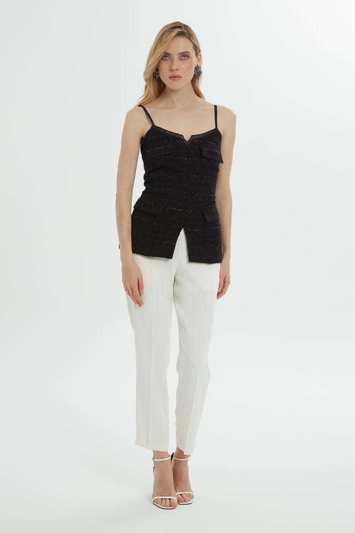 Arkası Fermuarlı Askılı Tüvit Bluz