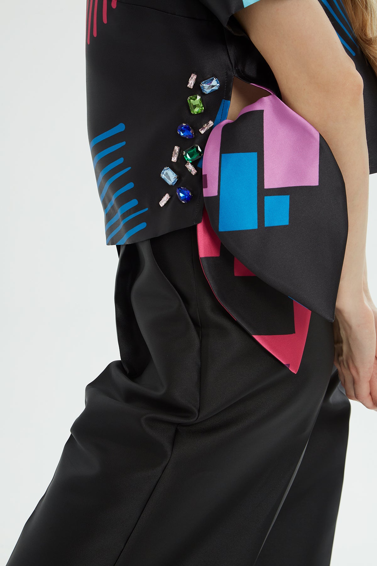 Geometrik Desenli Yuvarlak Yaka Renkli Bluz