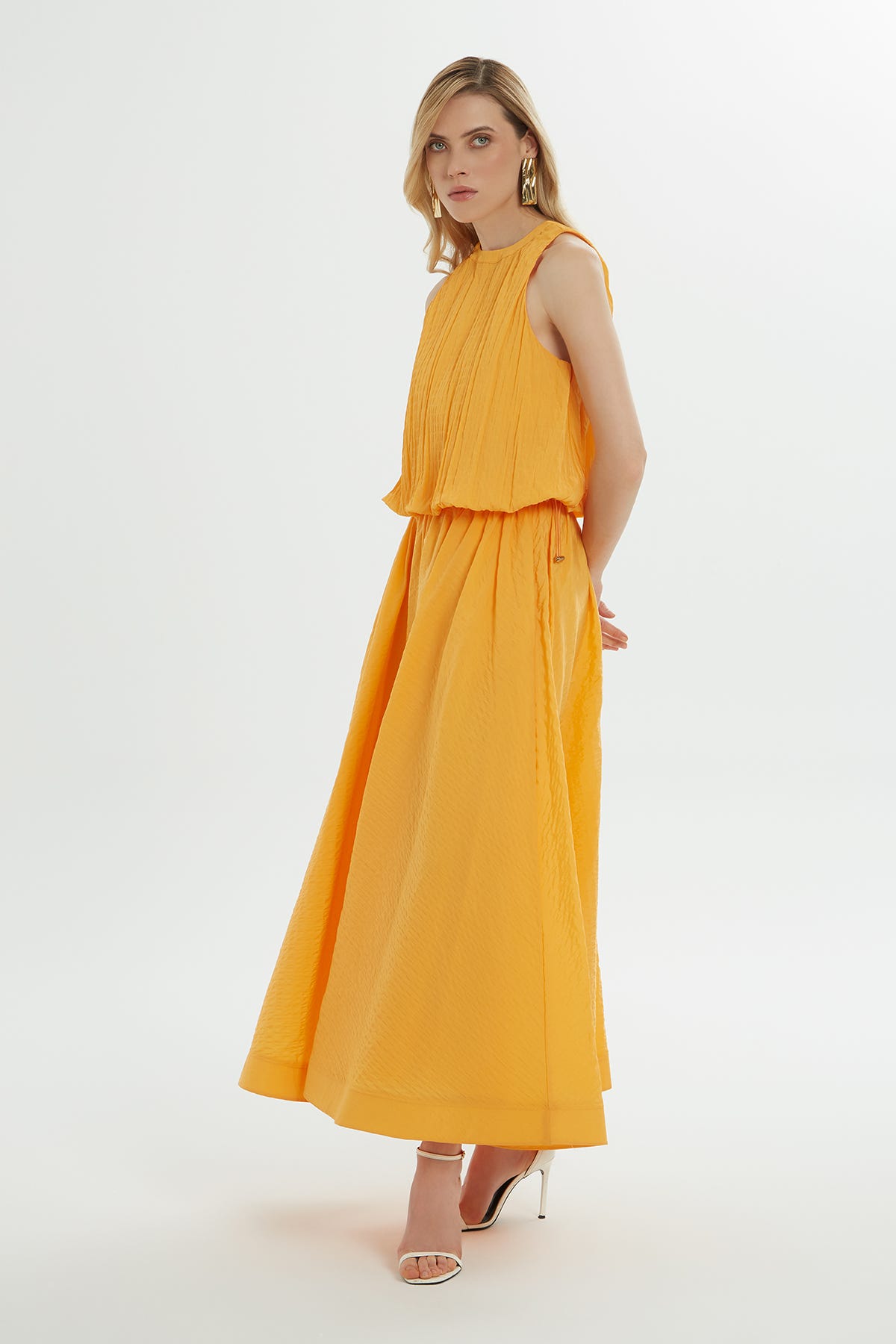 Etek Ucu Büzülebilir Bluz