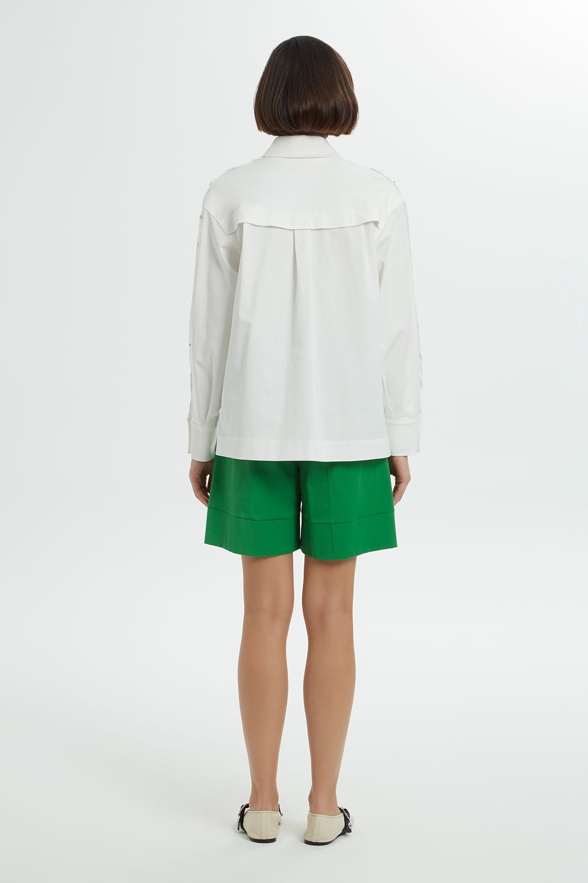 Koldan Düğme Detaylı Torba Cepli Ceket