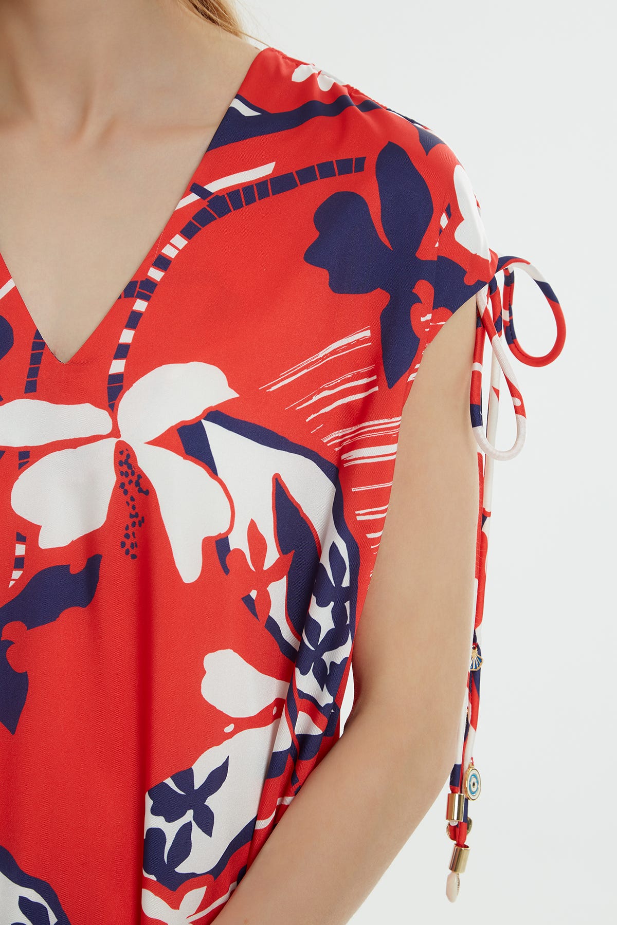 Eteği Volanlı Askılı Desenli Uzun Elbise