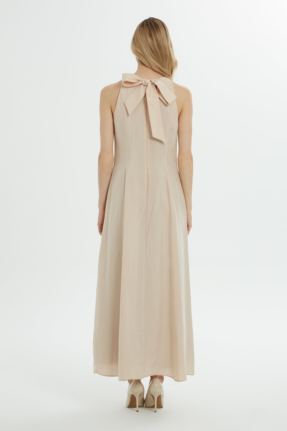 Nakış Detaylı Uzun Kolsuz Elbise