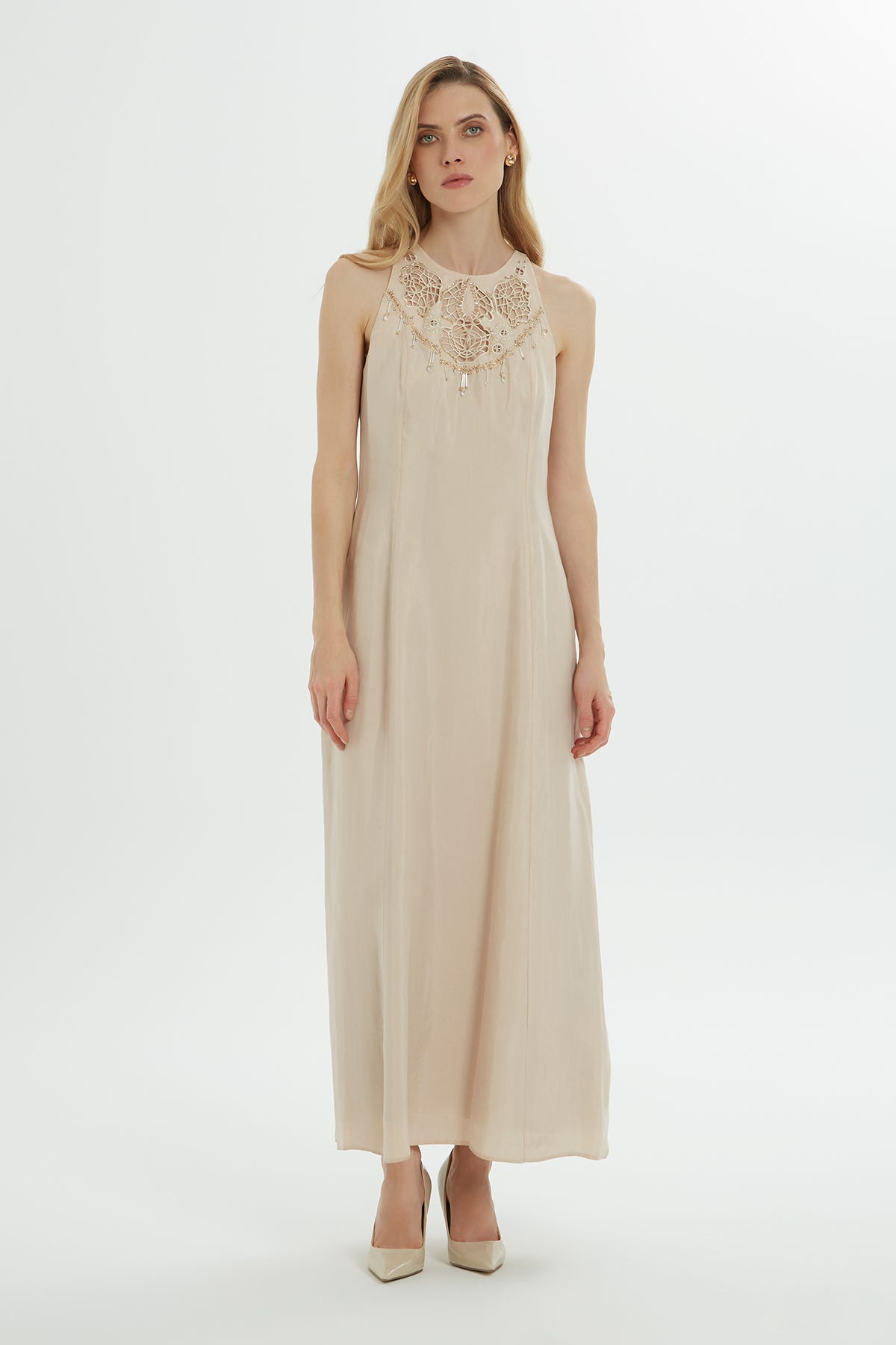 Nakış Detaylı Uzun Kolsuz Elbise