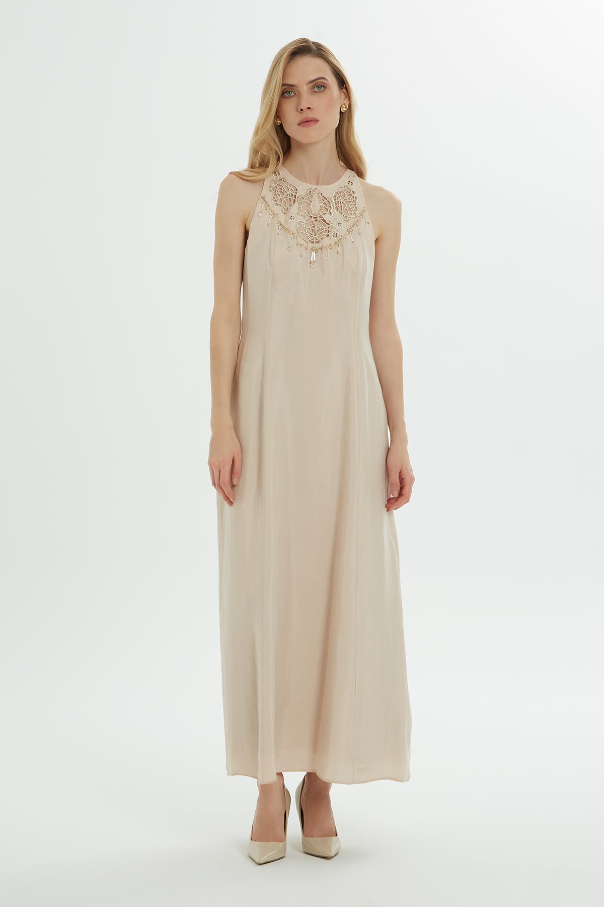 Nakış Detaylı Uzun Kolsuz Elbise