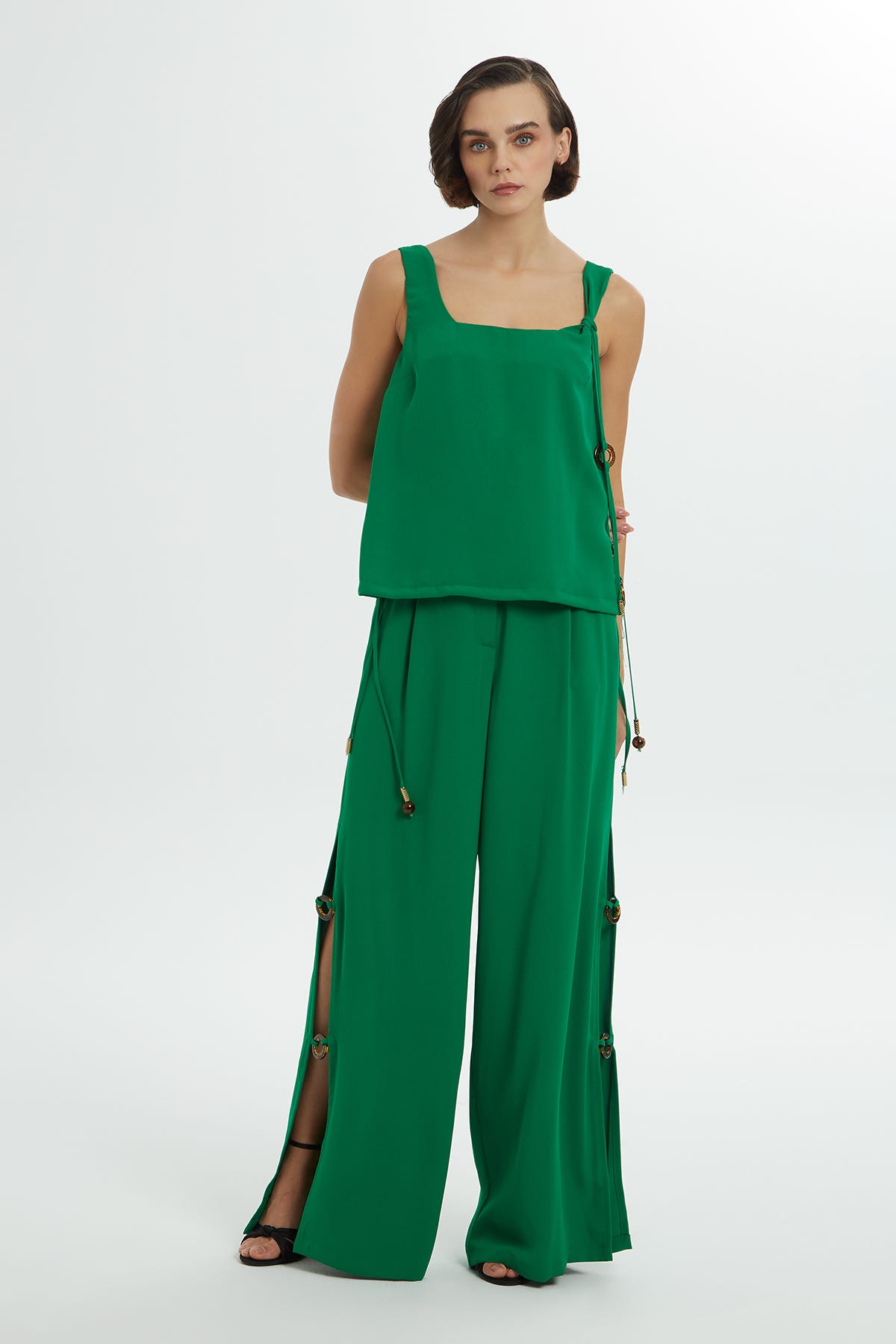 Kalın Askılı Pantolonu Yandan Yırtmaçlı Takım