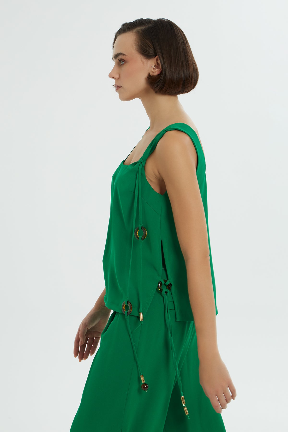 Kalın Askılı Pantolonu Yandan Yırtmaçlı Takım