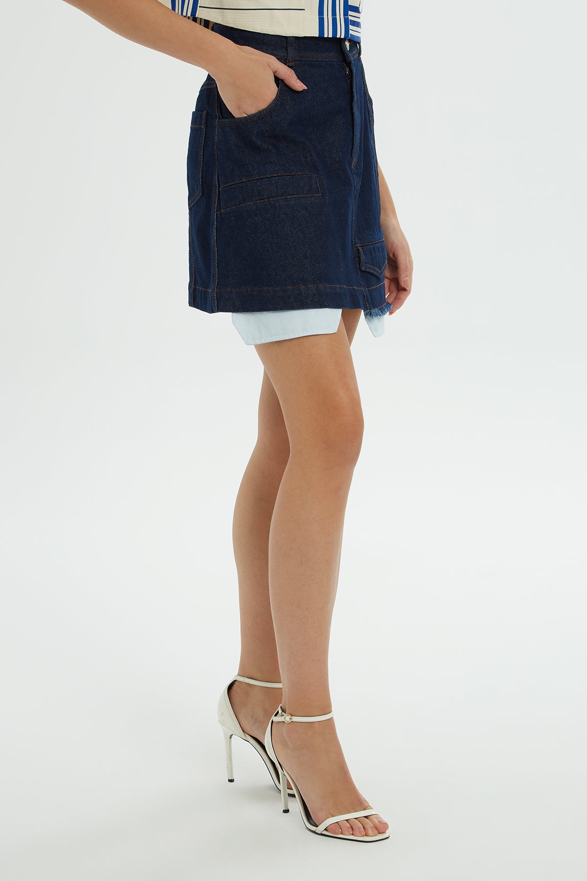Cep Detaylı Mini Jean Etek
