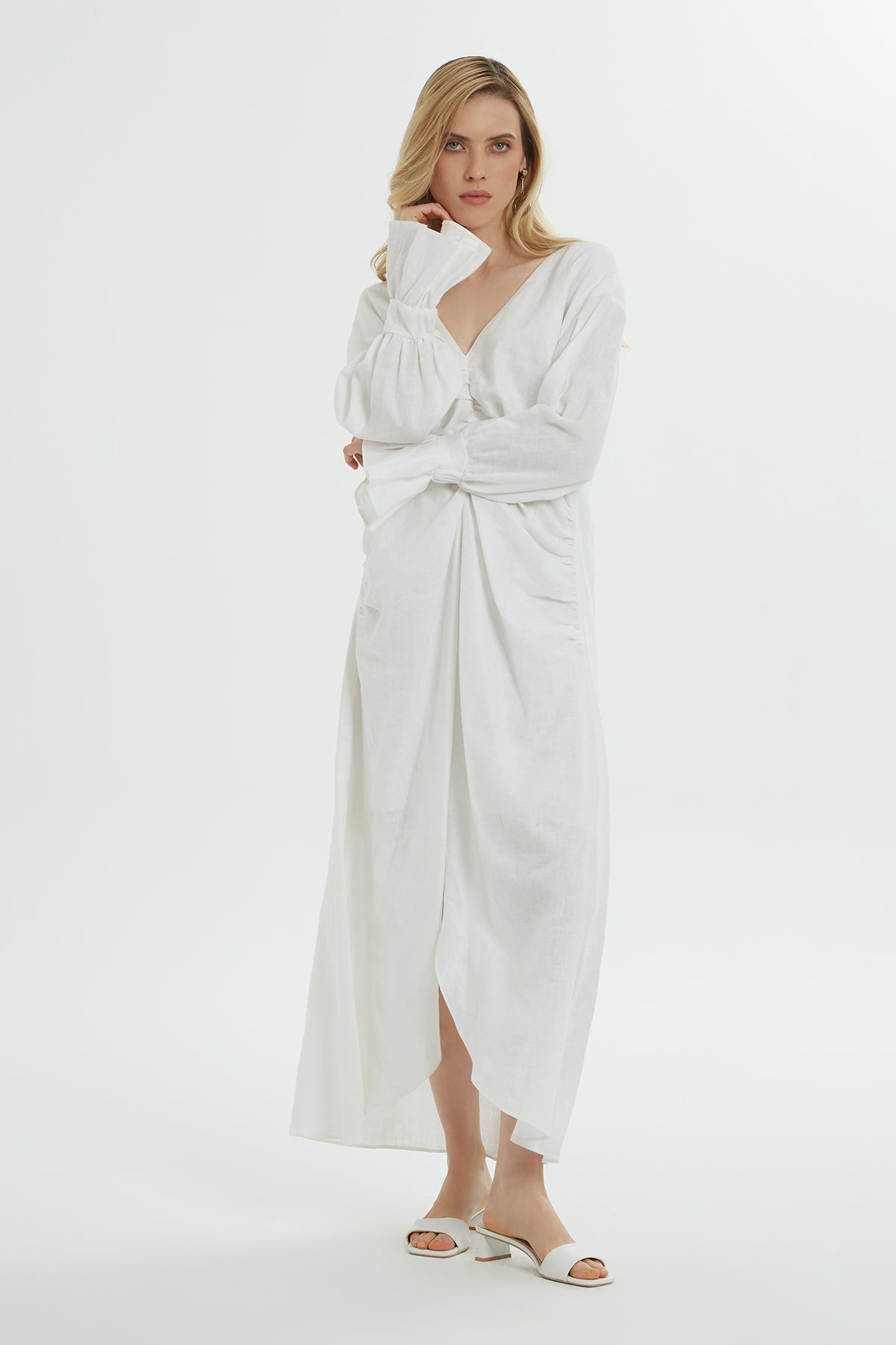 Sırt Dekolteli Önü Büzgülü Midi Elbise