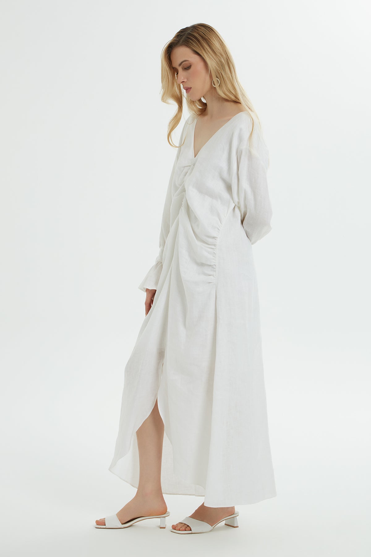 Sırt Dekolteli Önü Büzgülü Midi Elbise