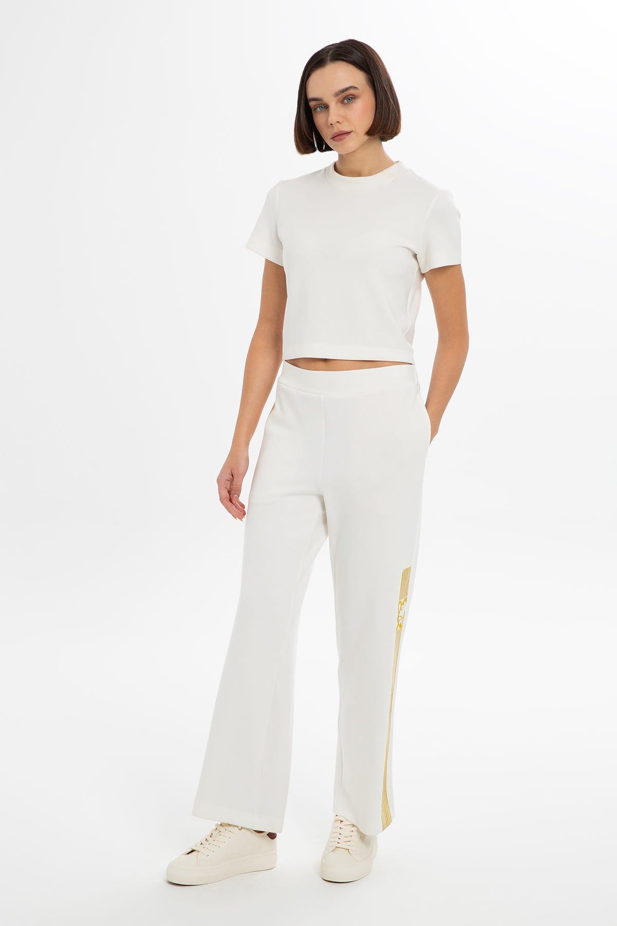 Nakışlı Rahat Kesim Eşofman Altı