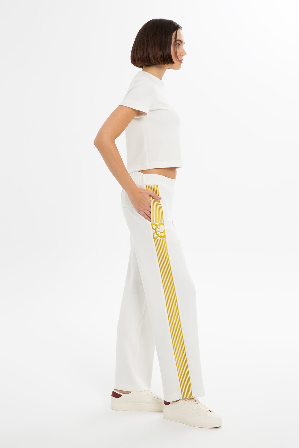 Nakışlı Rahat Kesim Eşofman Altı