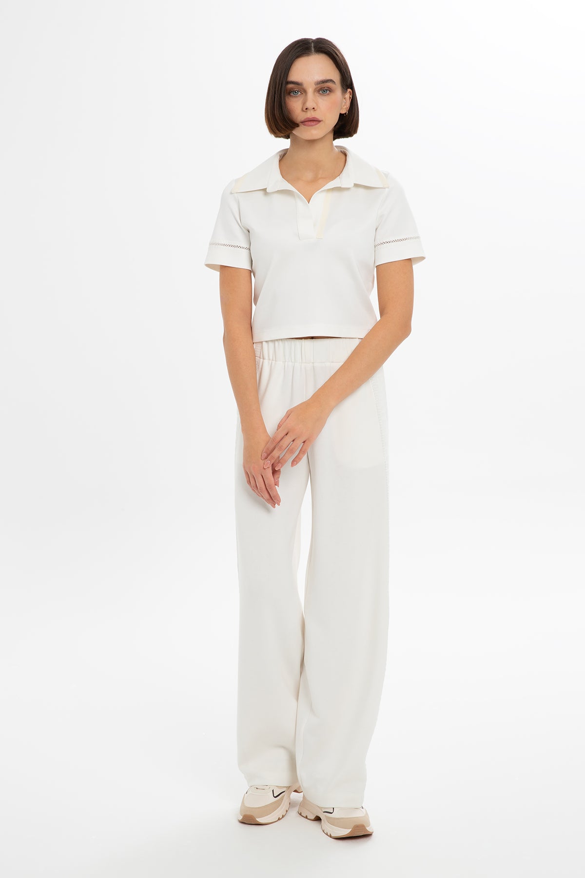 Kısa Kollu Logolu T-shirt