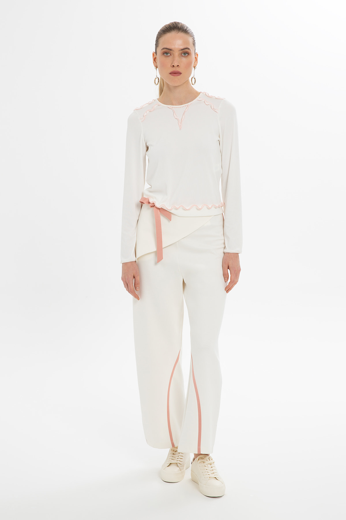 Dikiş Detaylı Uzun Kollu T-Shirt