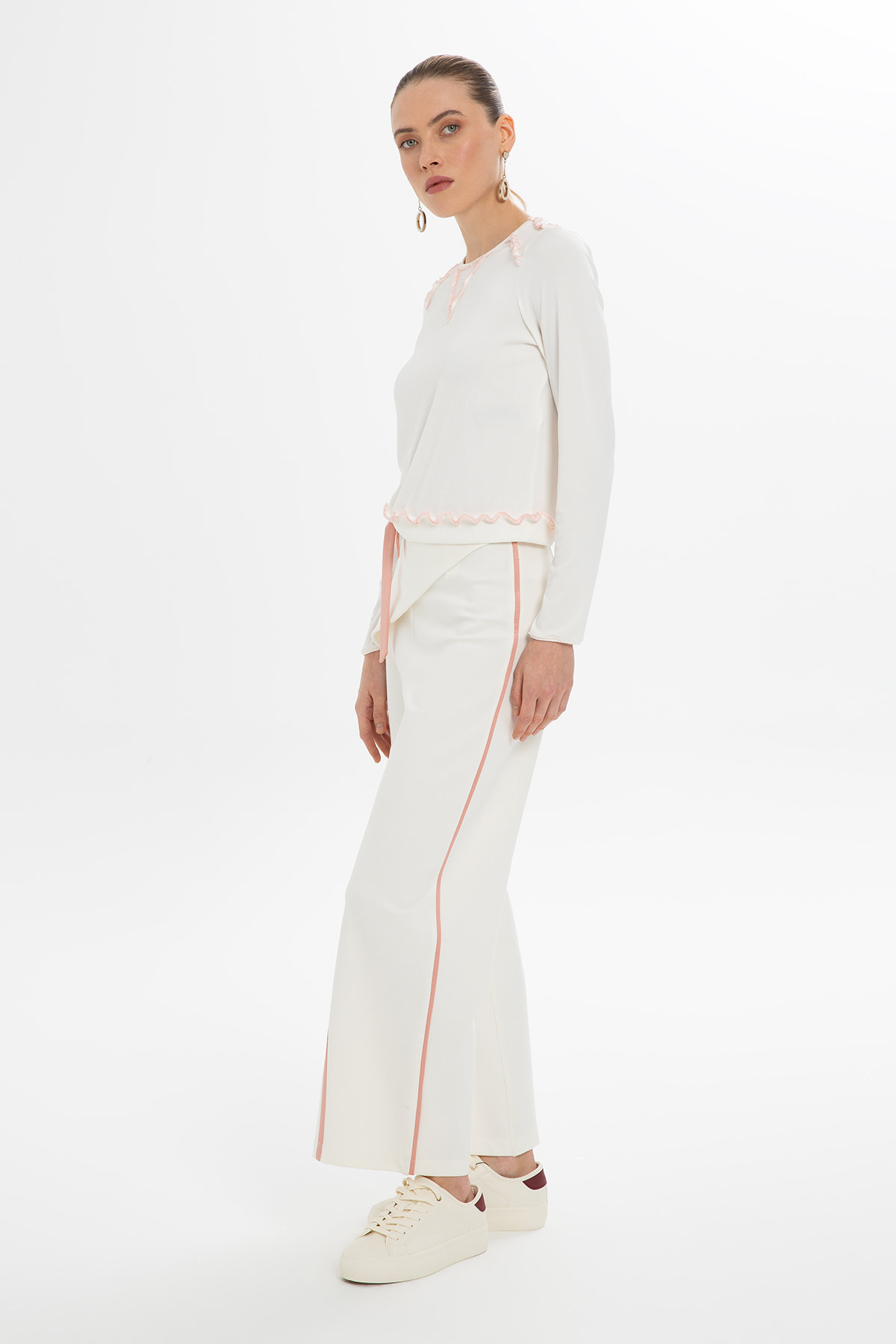 Dikiş Detaylı Uzun Kollu T-Shirt