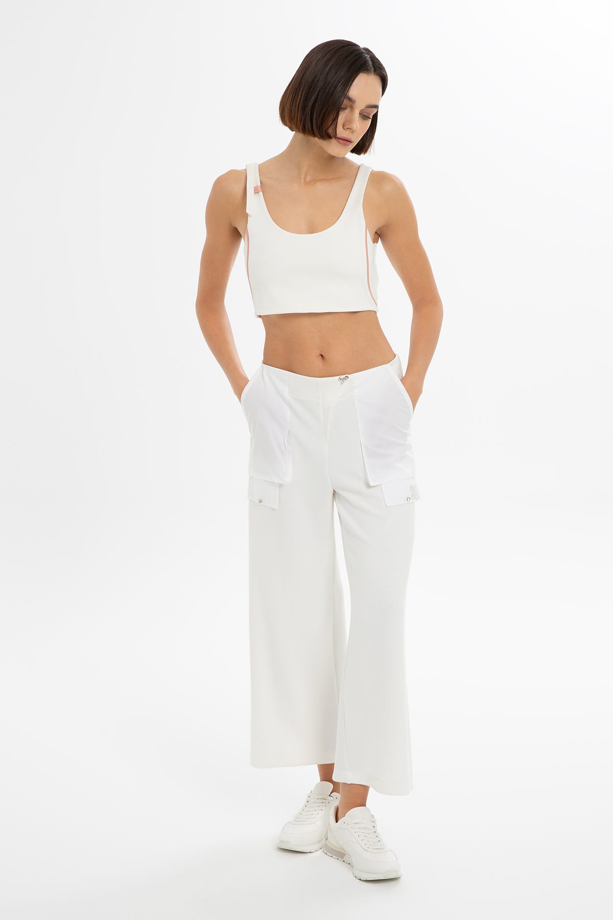 Kalın Askılı Crop Top