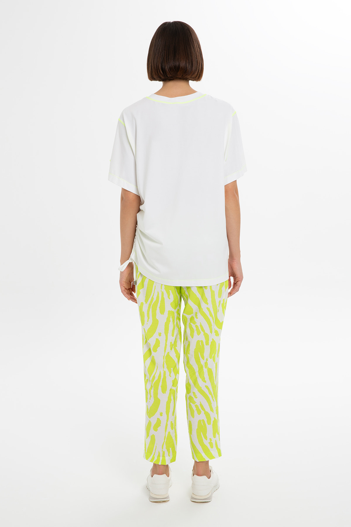 Neon Dikiş Detaylı T-shirt