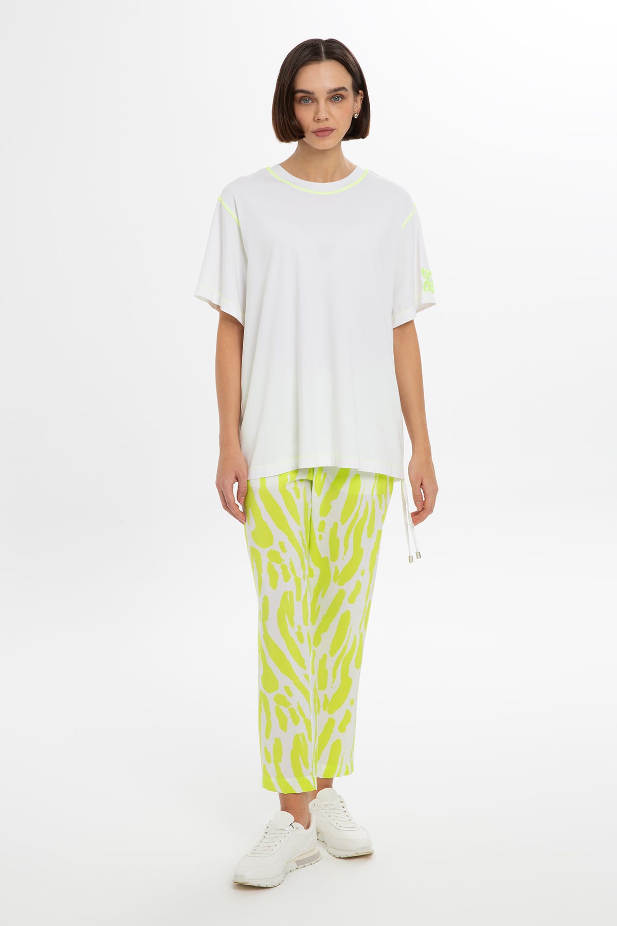 Neon Dikiş Detaylı T-shirt