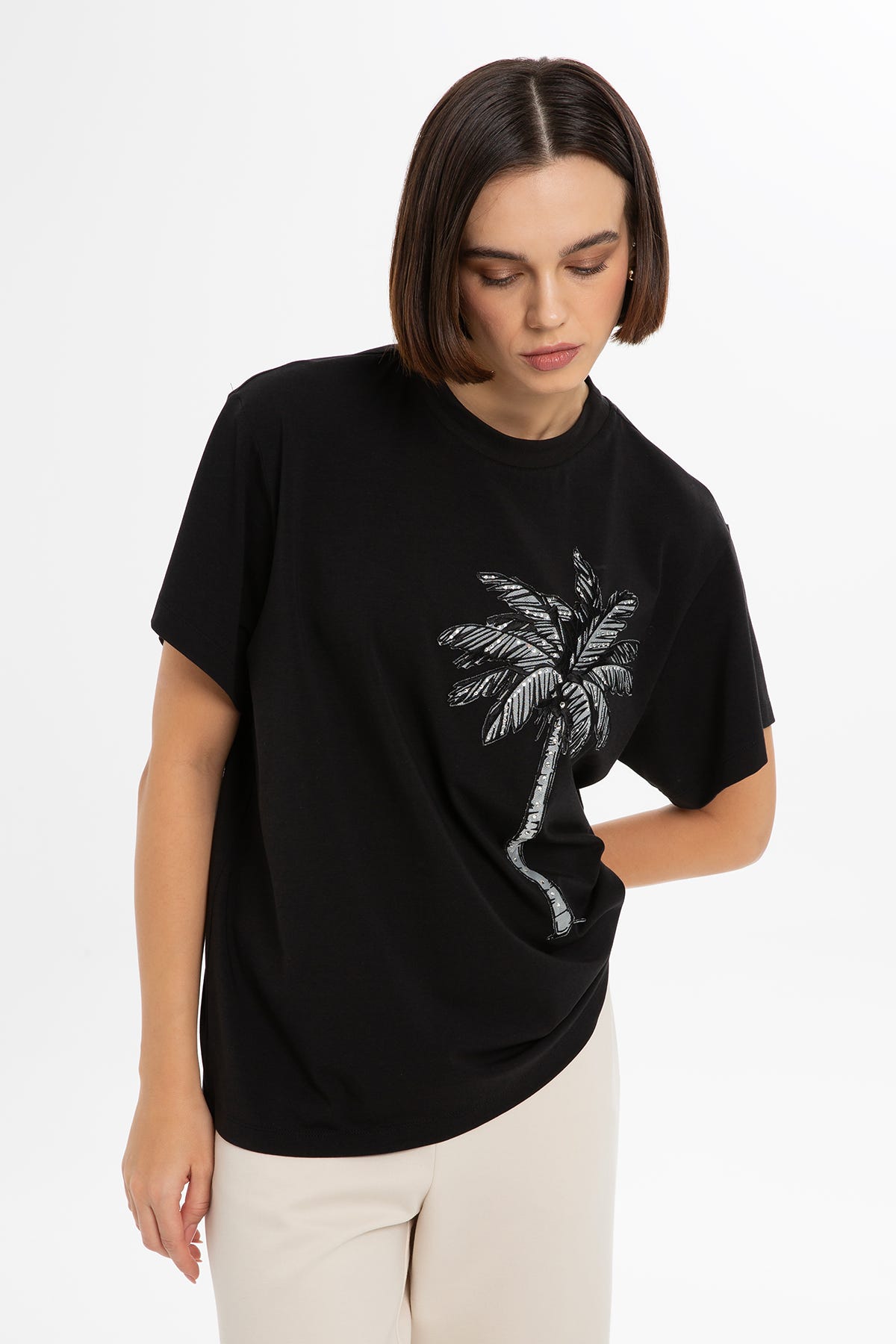 Parlak Taşlı Siyah T-shirt