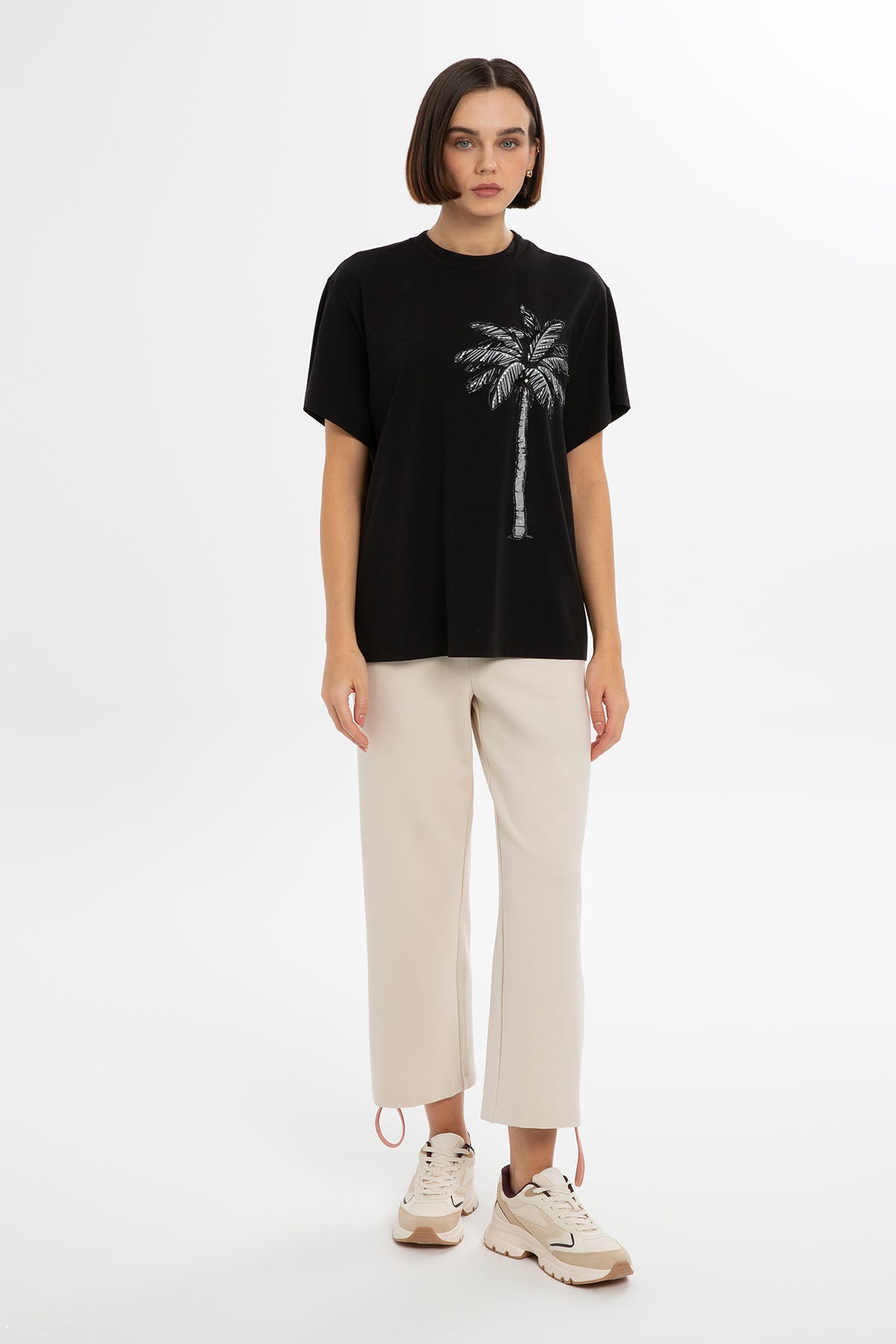 Parlak Taşlı Siyah T-shirt