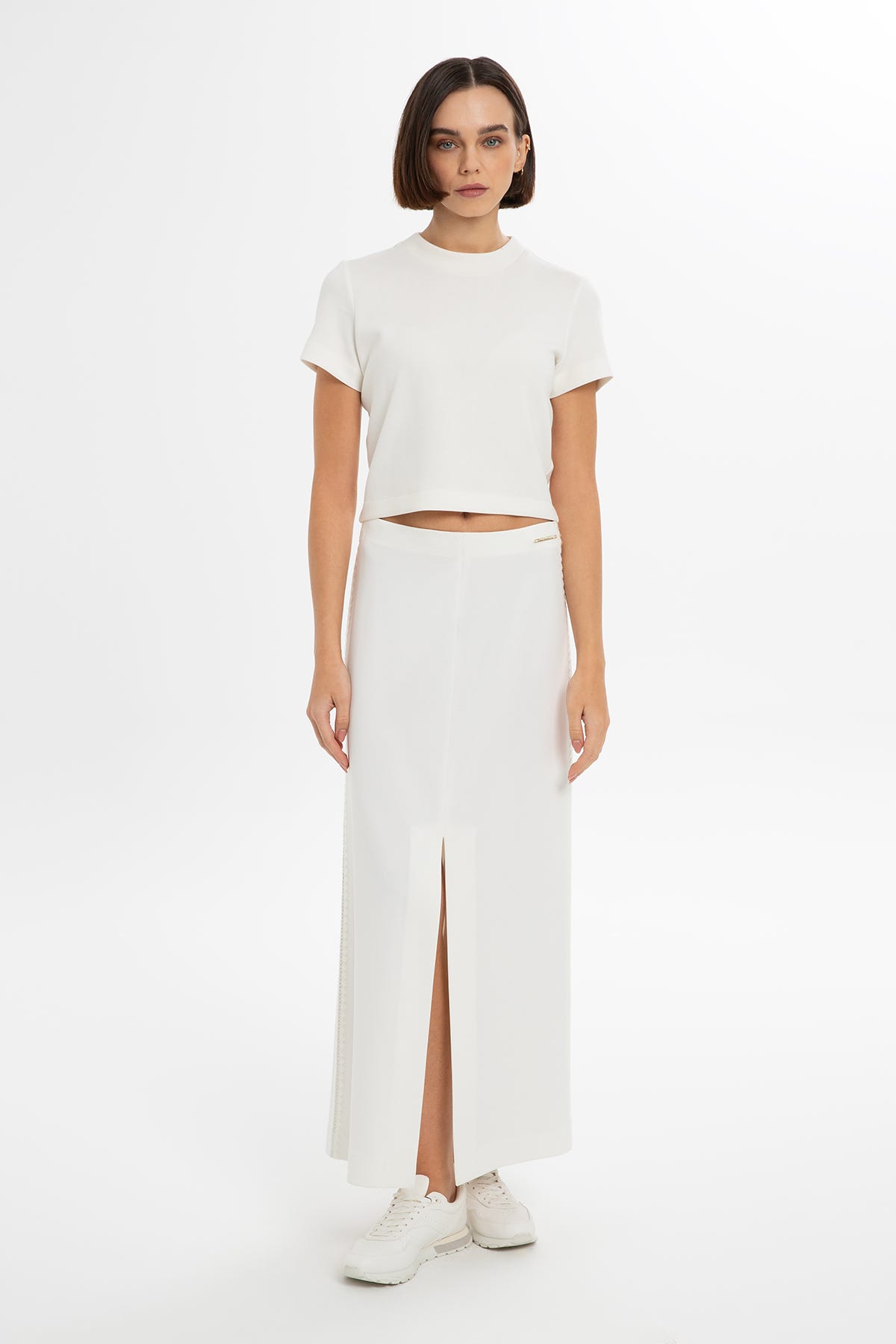 Yırtmaçlı Uzun Etek