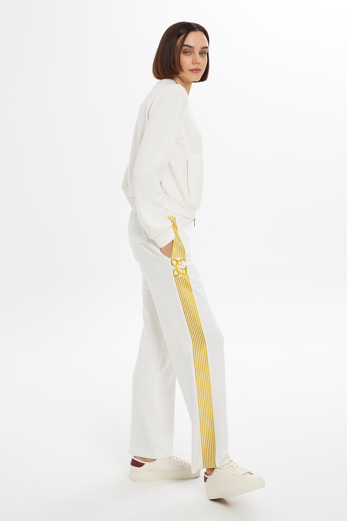 Nakış Detaylı Ceket