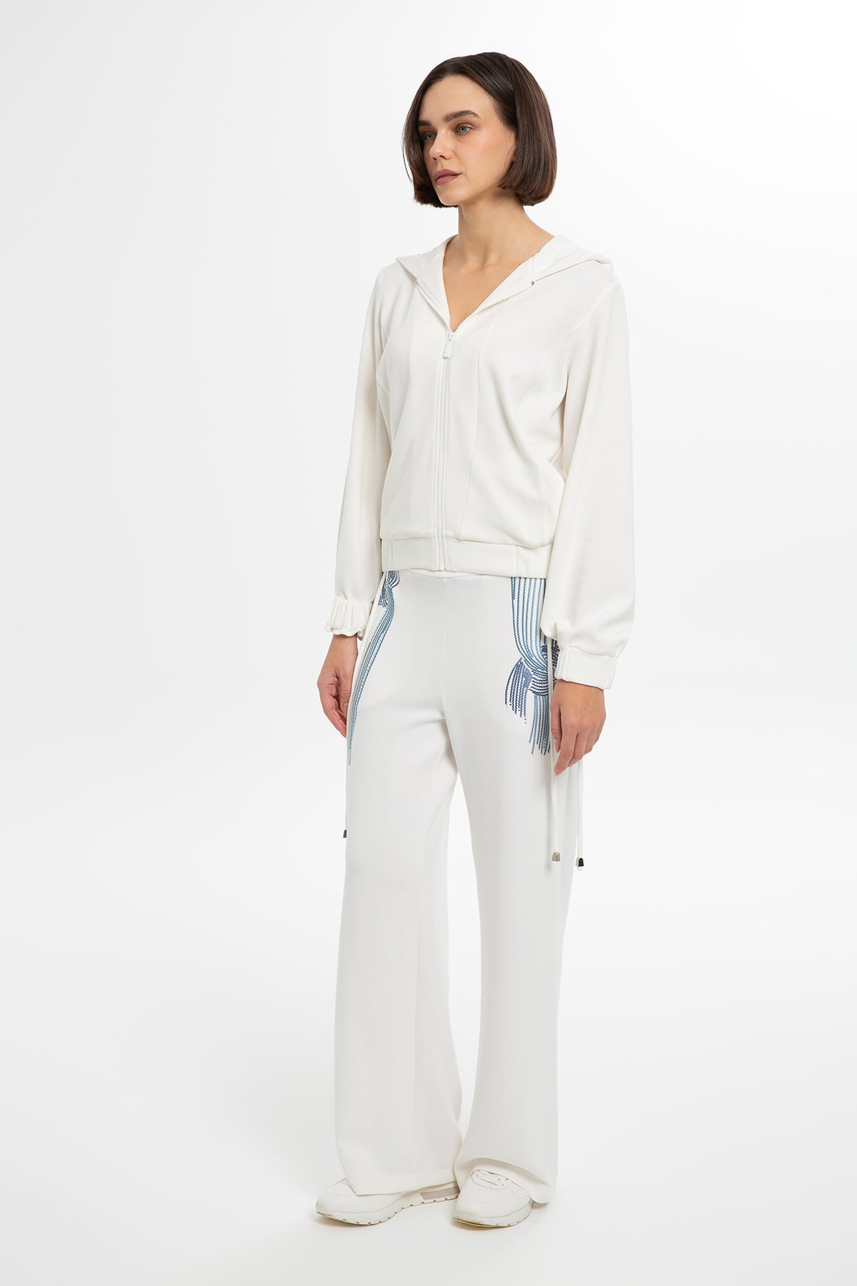 Nakışlı Parlak Taşlı Ceket