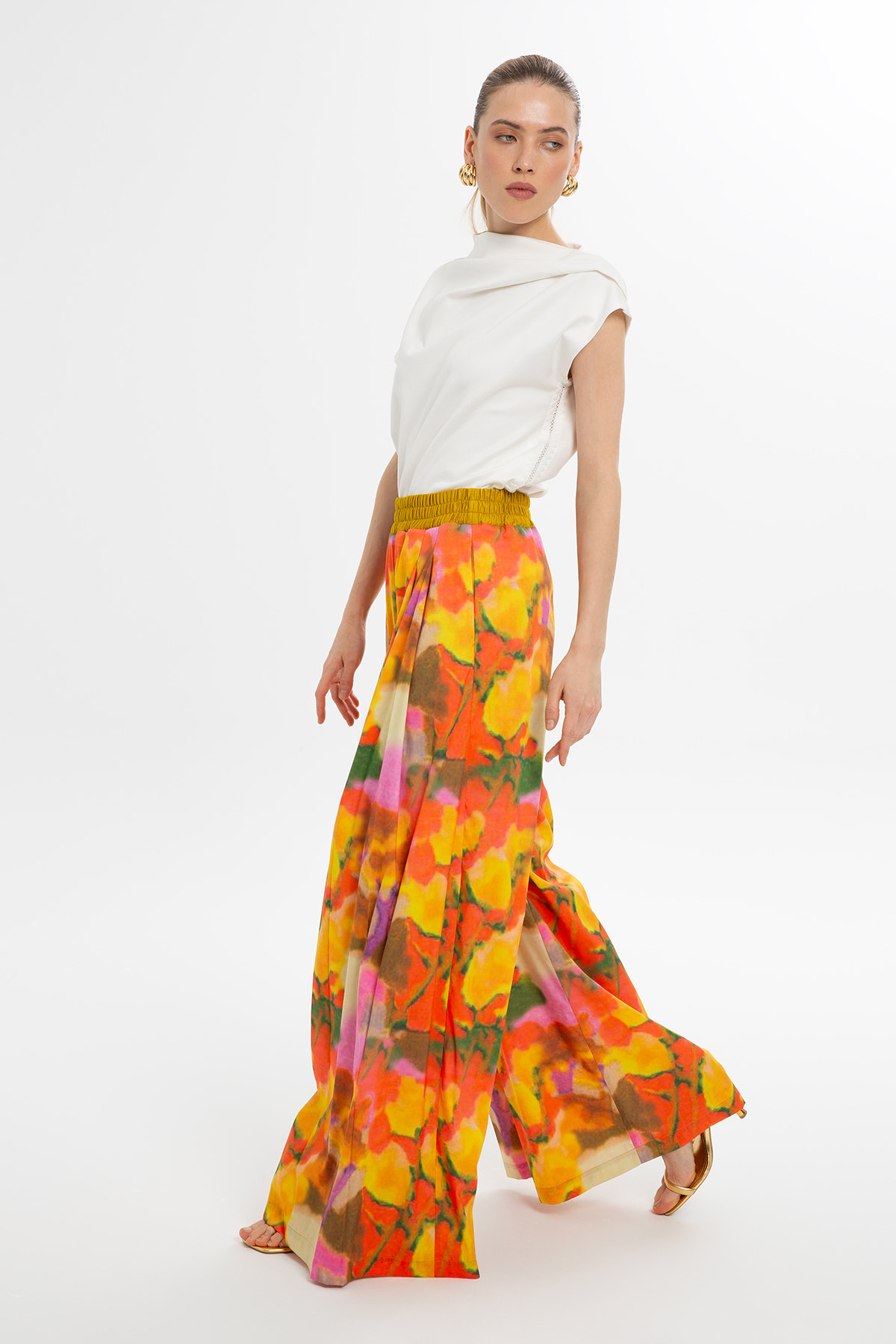 Bol Kesim Renkli Desenli Pantolon