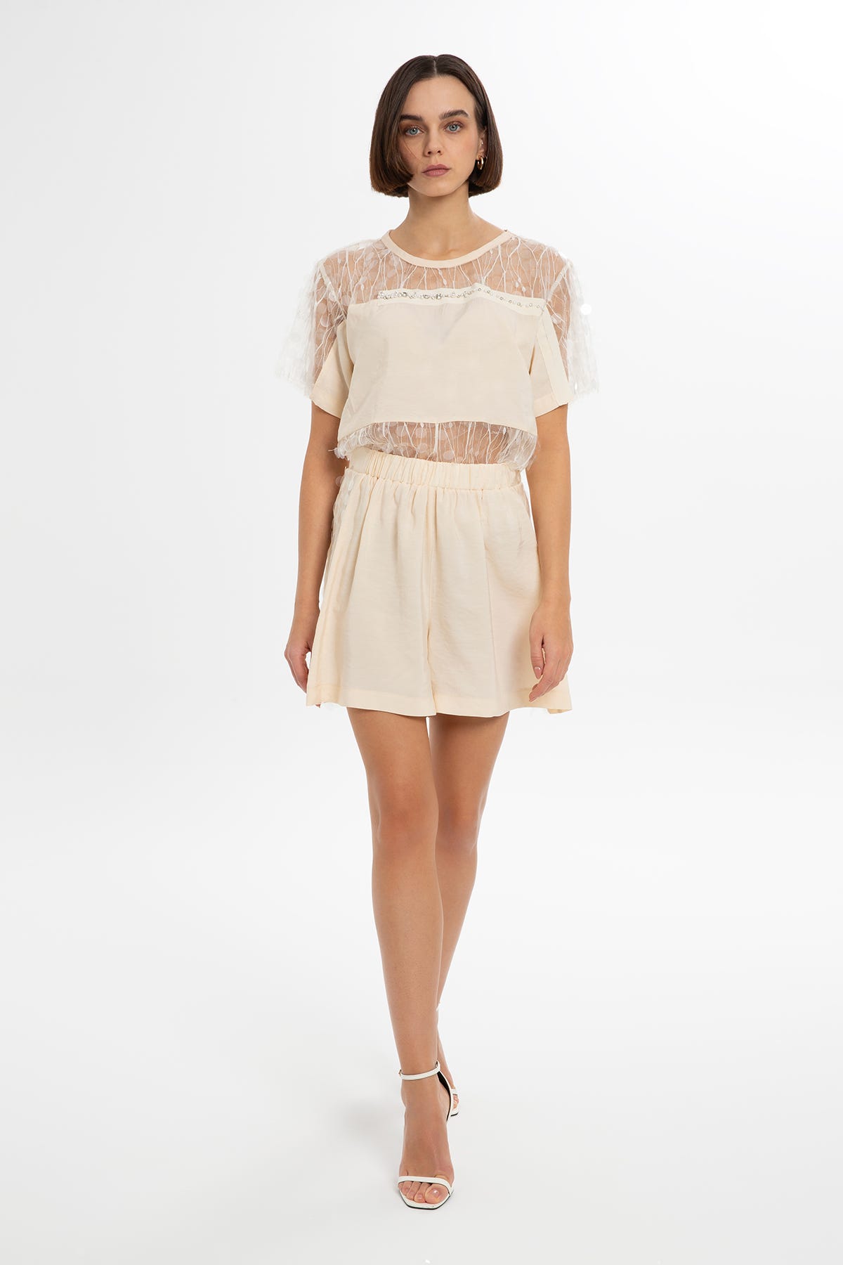 Pul Payet Detaylı Şort