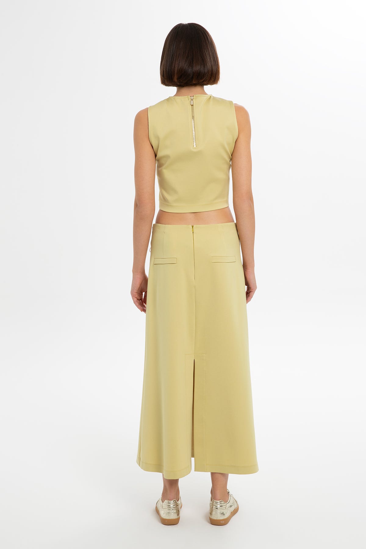 Ön Ve Arka Yırtmaçlı Etek