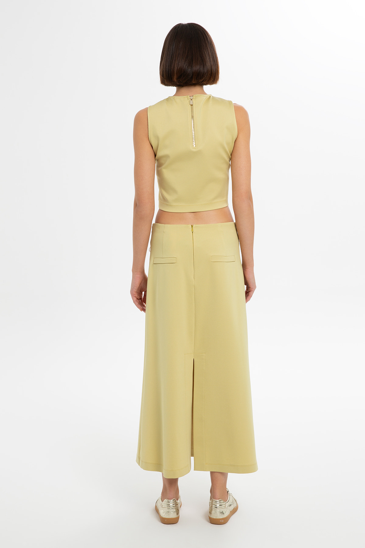 Ön Ve Arka Yırtmaçlı Etek