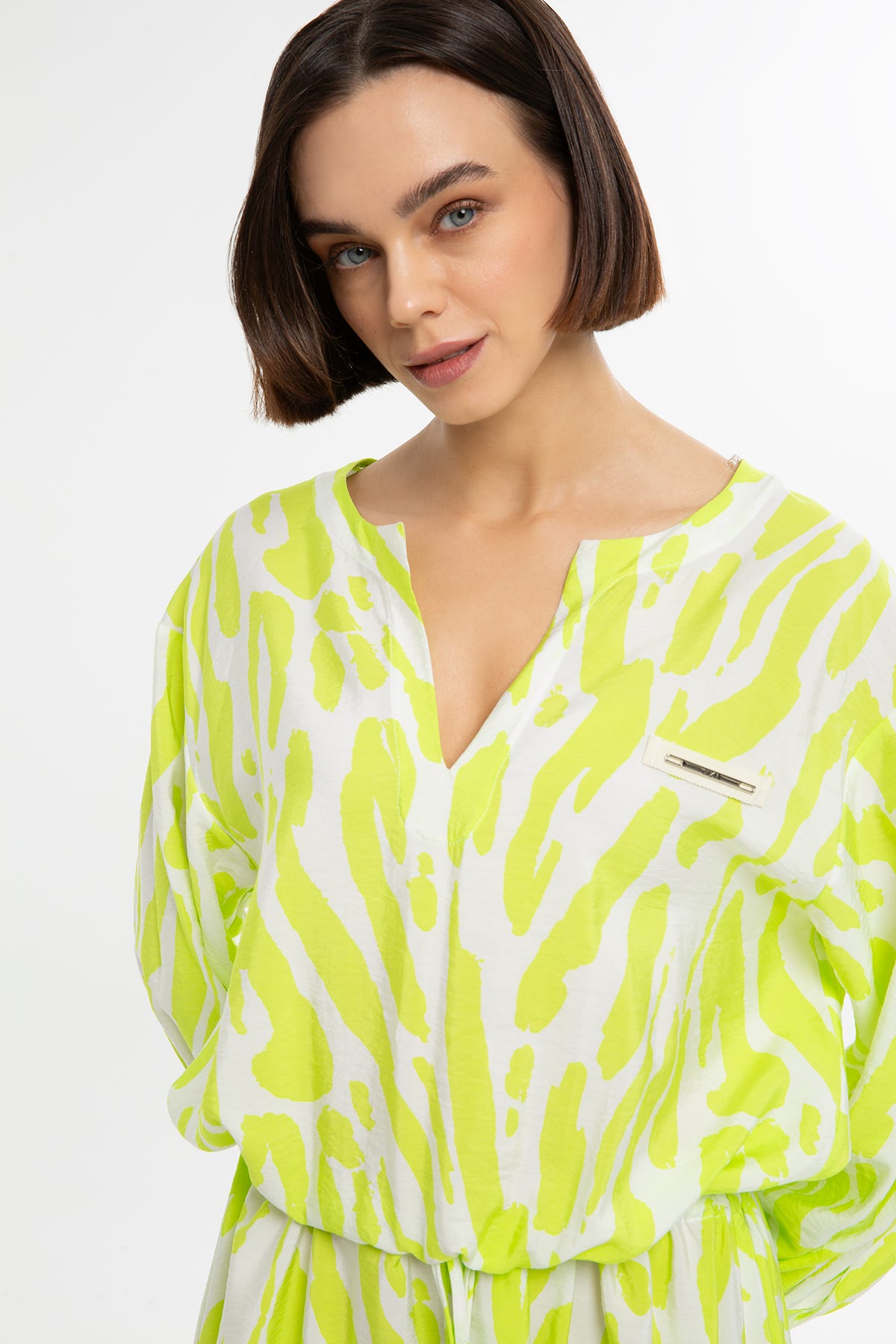 Belden Bağcıklı Neon Maxi Elbise