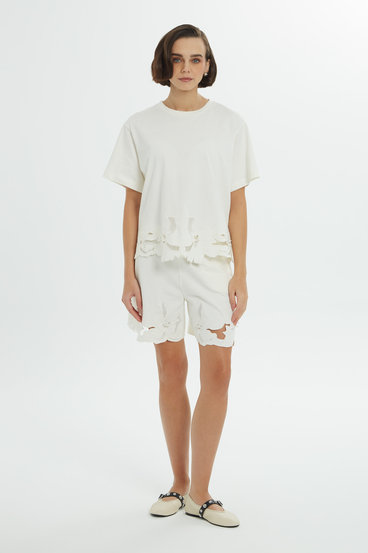 Etek Ucu Desenli T-shirt